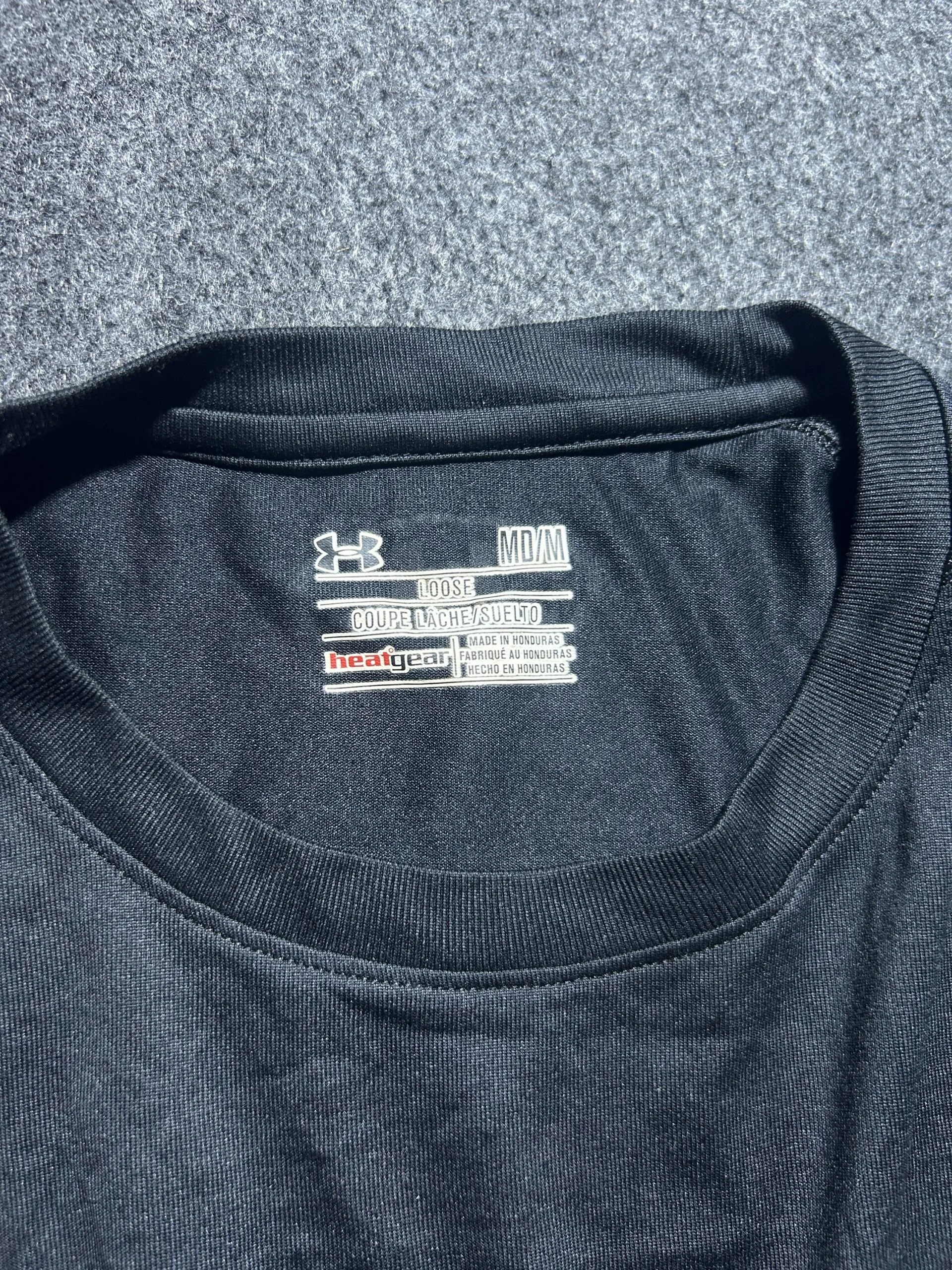 Under Armour HeatGear T-Shirt | Black | Loose Fit | Size 42-44