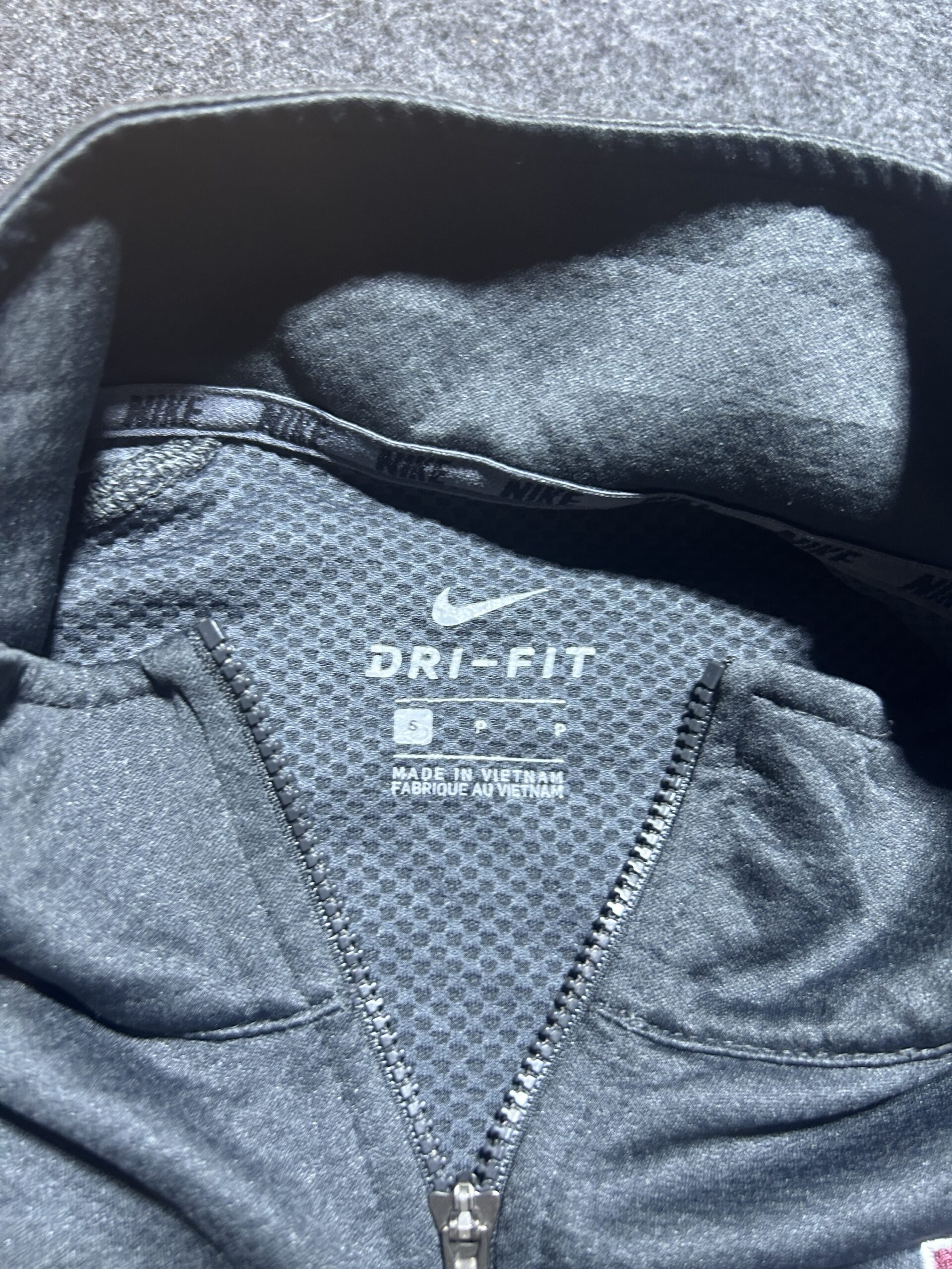 Nike Dri-FIT 1/4 Zip Training Sweatshirt | Grey | Chest 40 | Excellent Condition