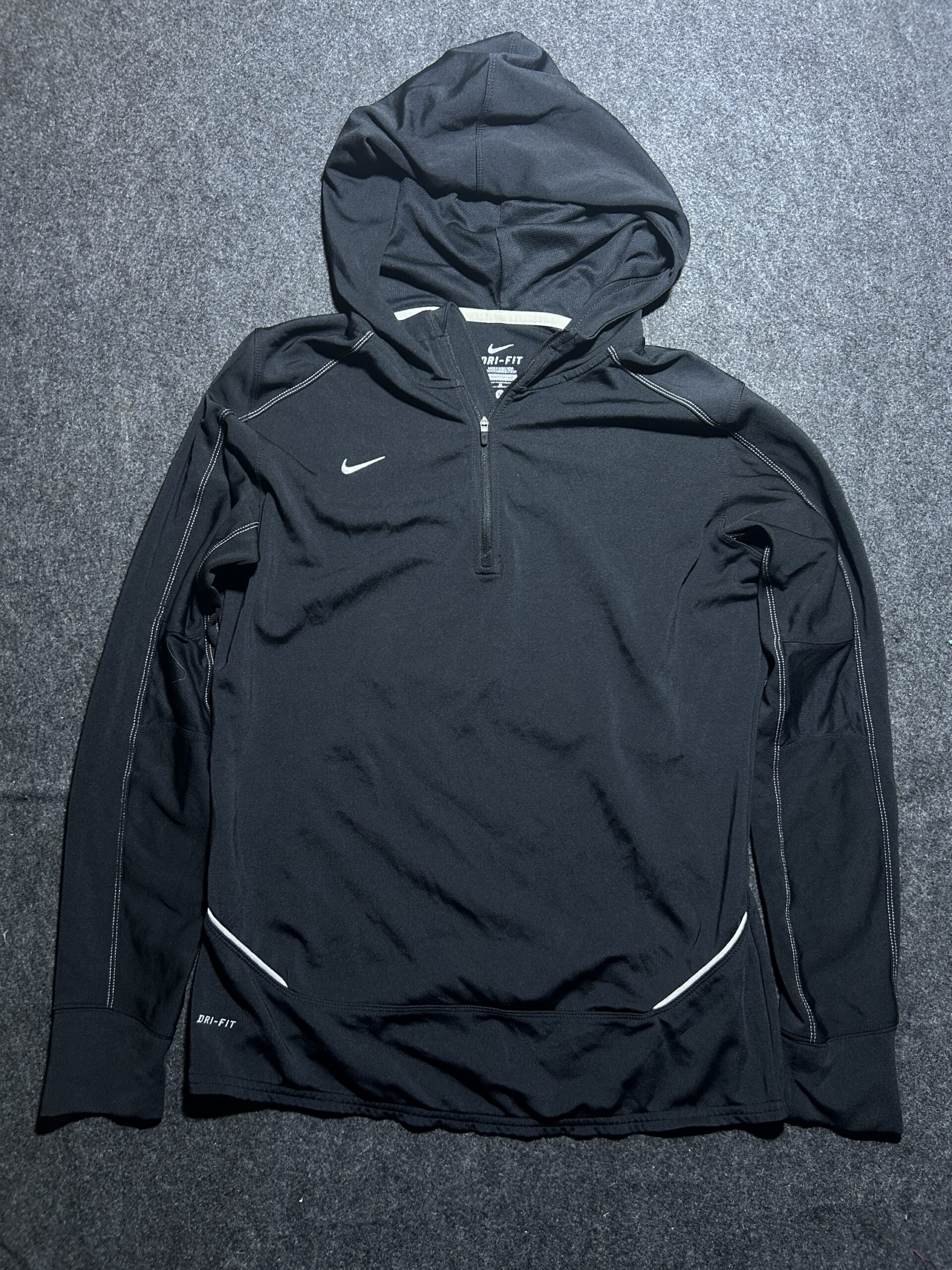 Nike Dri-FIT Hoodie | Black | Quarter Zip | Athletic Fit | Size L