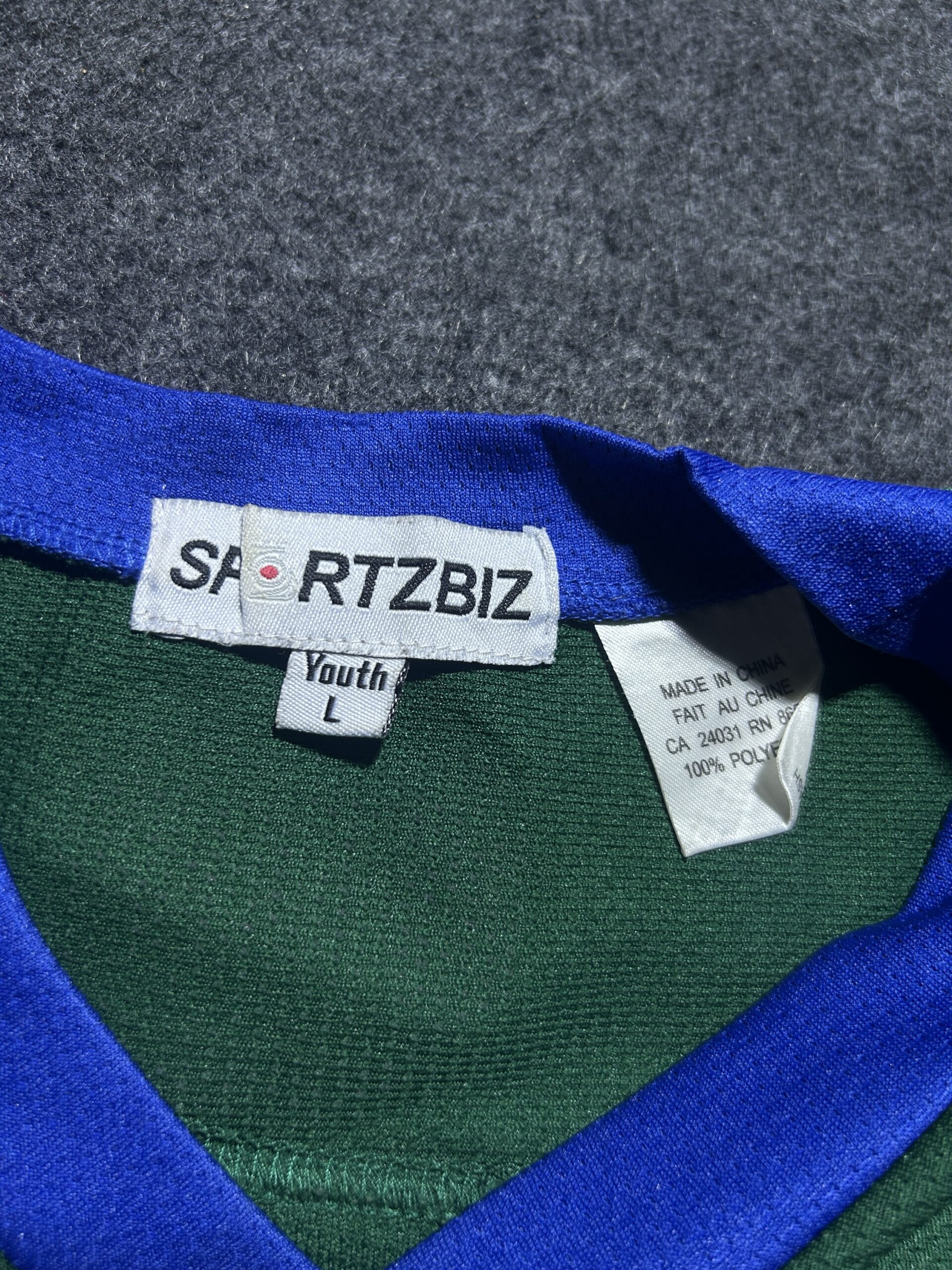 Tim Hortons Hockey Jersey |Green/Blue |Youth | Size M