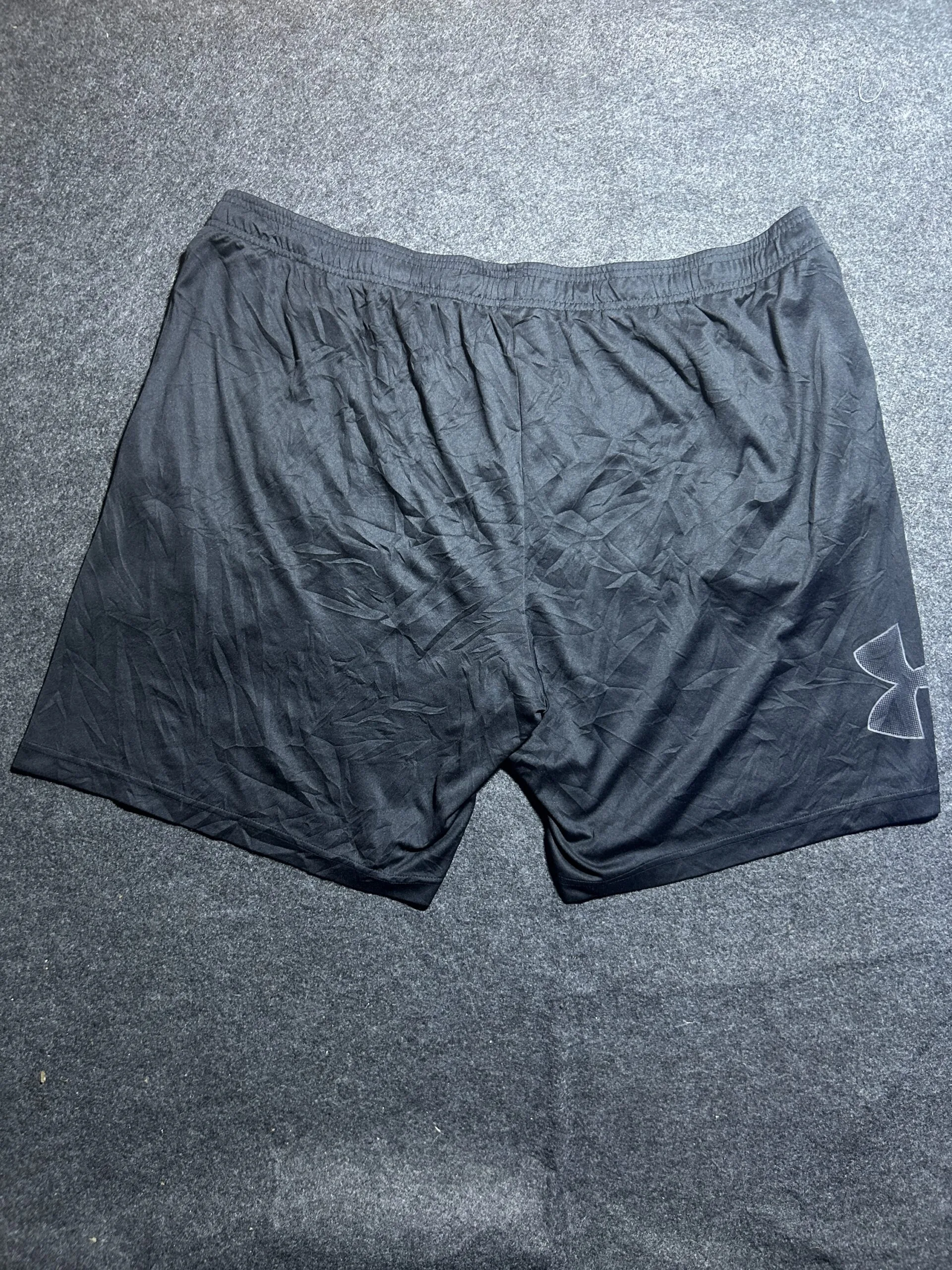 Under Armour HeatGear Shorts Black | Big Logo Training Gym Shorts | 2XL/3XL