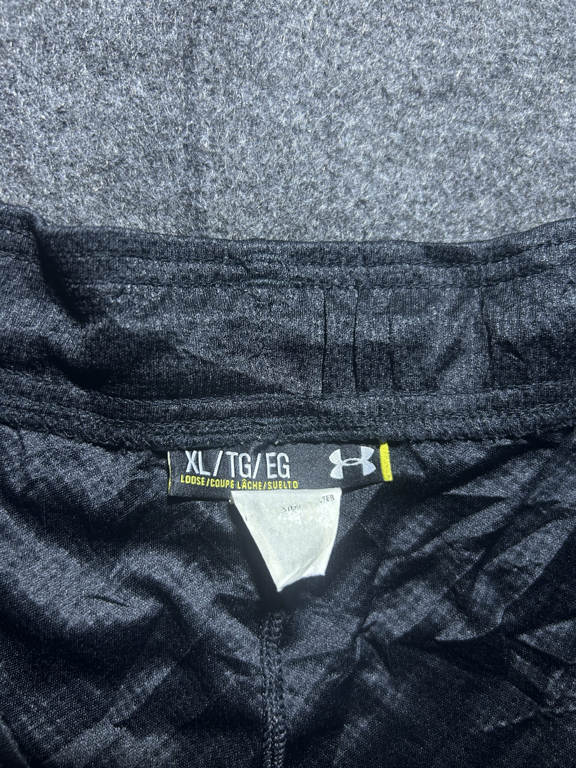 Under Armour Black Training Shorts XL loose Fit Performance
