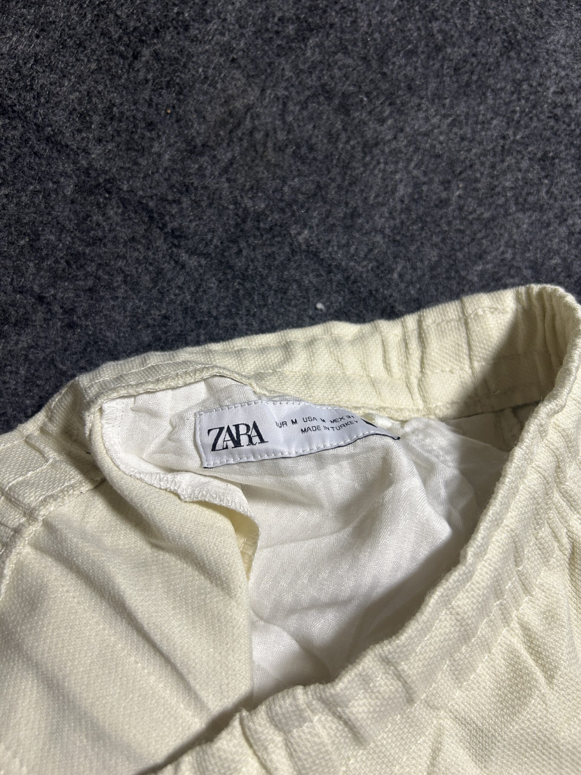 ZARA Men’s Off White Textured Drawstring Trousers | 32-34