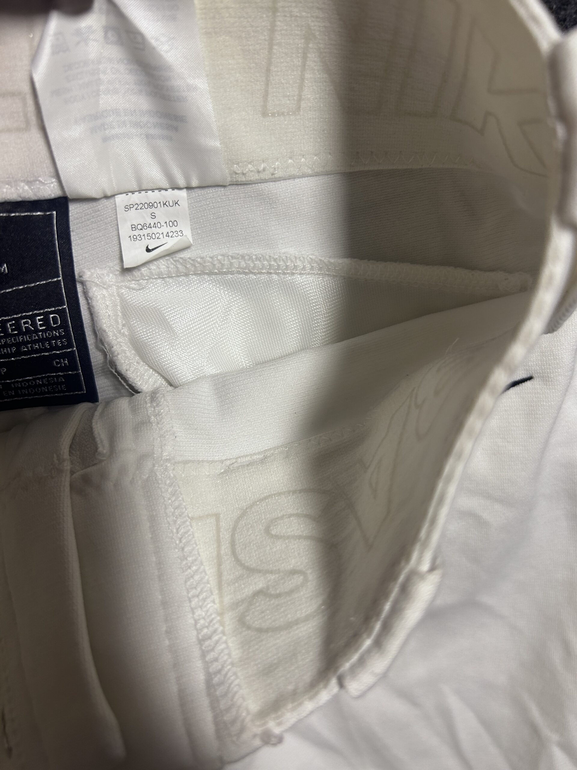 Nike Team White Performance Shorts | W26