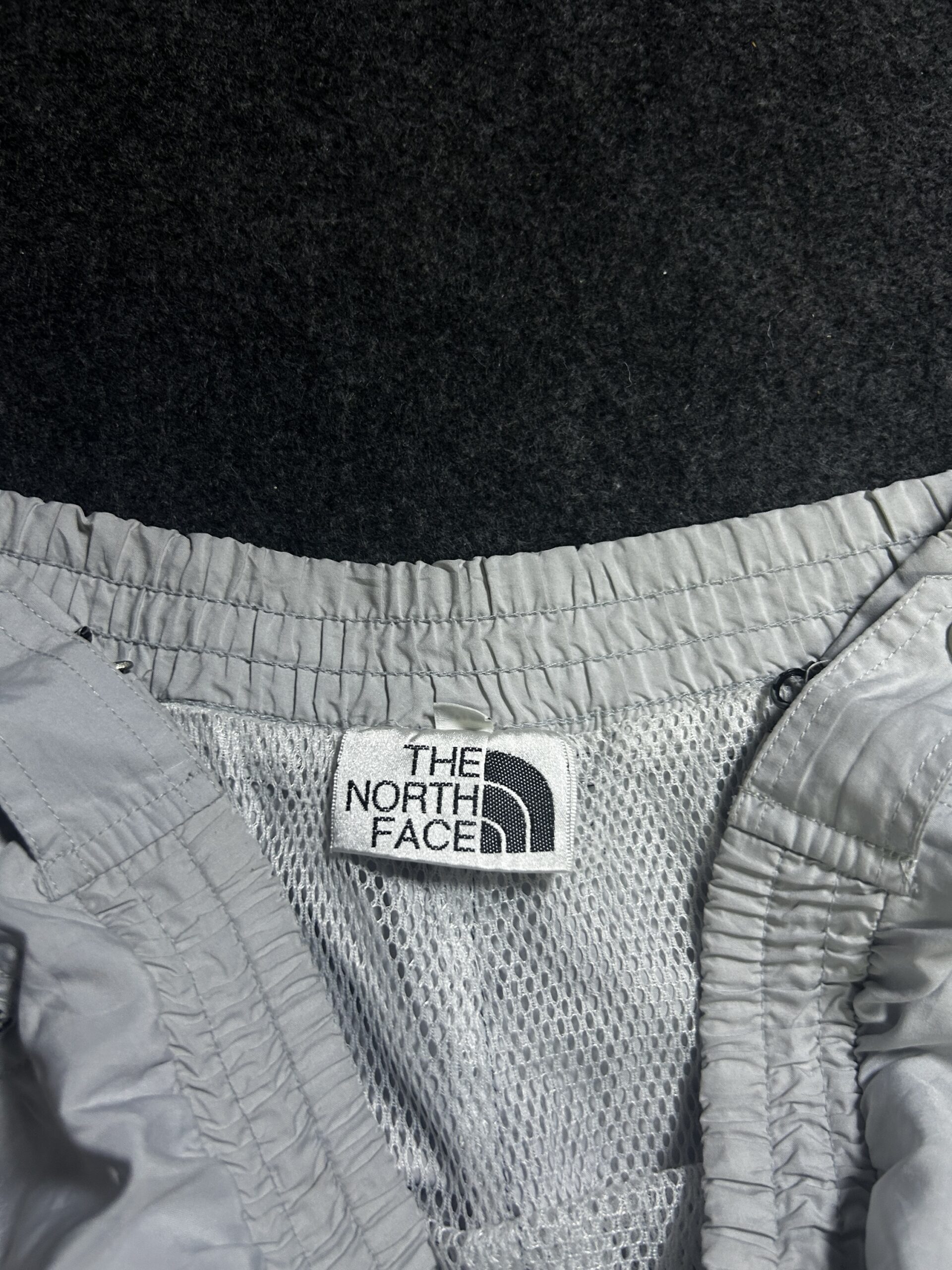 The North Face Mesh-Lined Zip Track | Light Grey | Windbreaker Pants | M/L