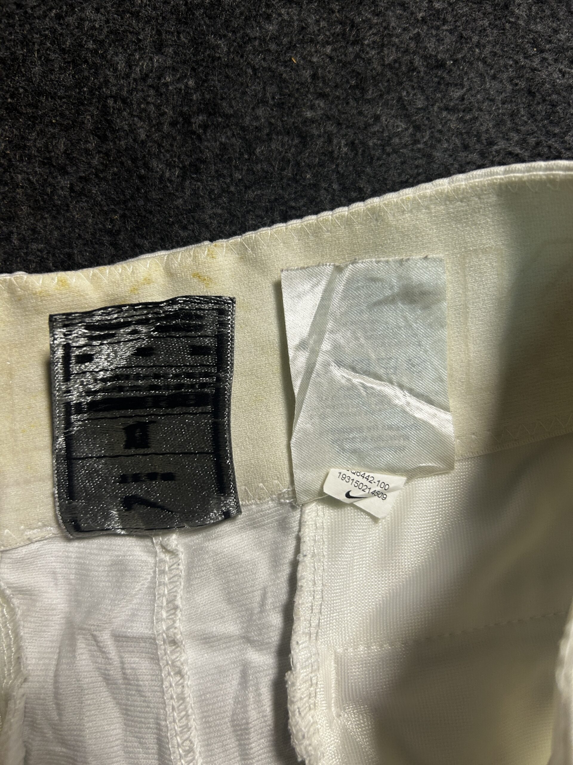 Nike Team White Athletic Shorts | W 30