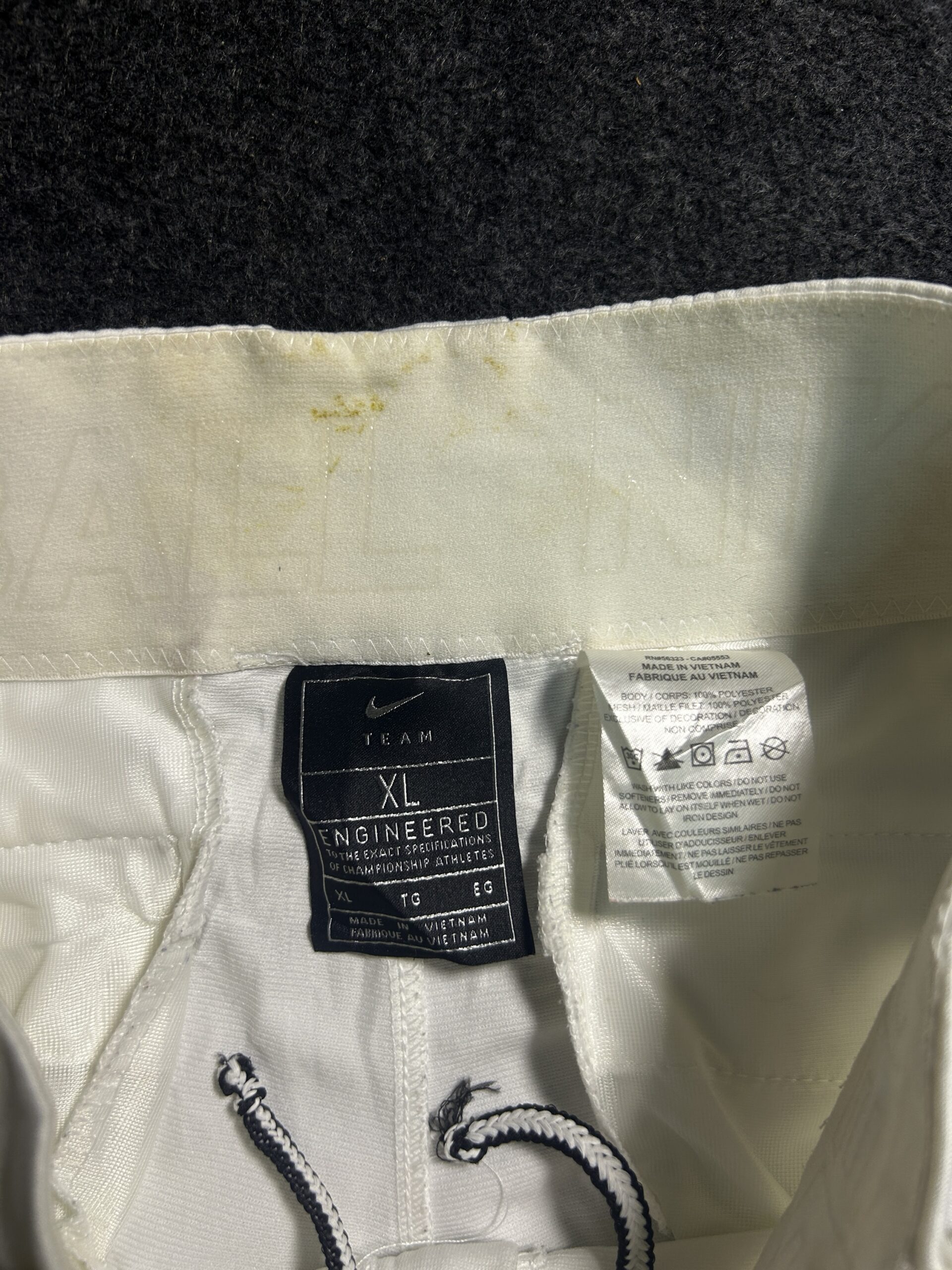 Nike Team White Athletic Shorts | W 30
