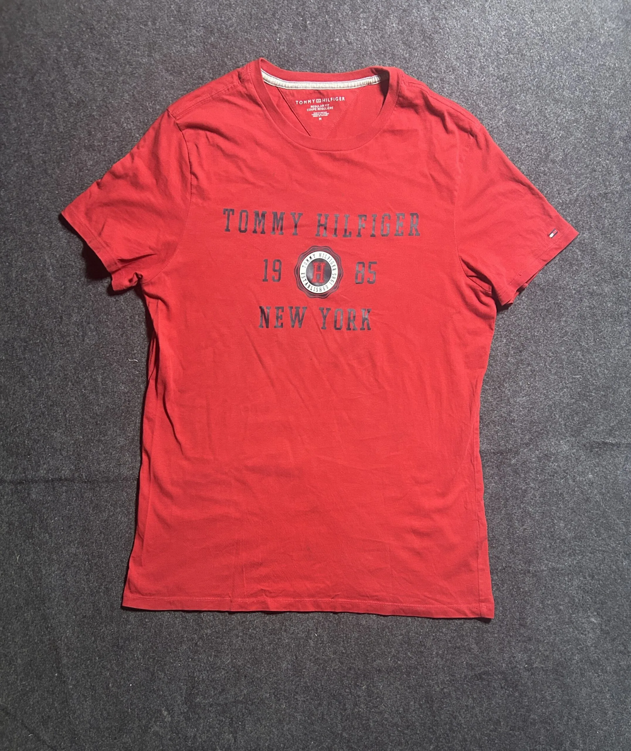 Tommy Hilfiger Graphic T-Shirt | Red | Premium Cotton | M
