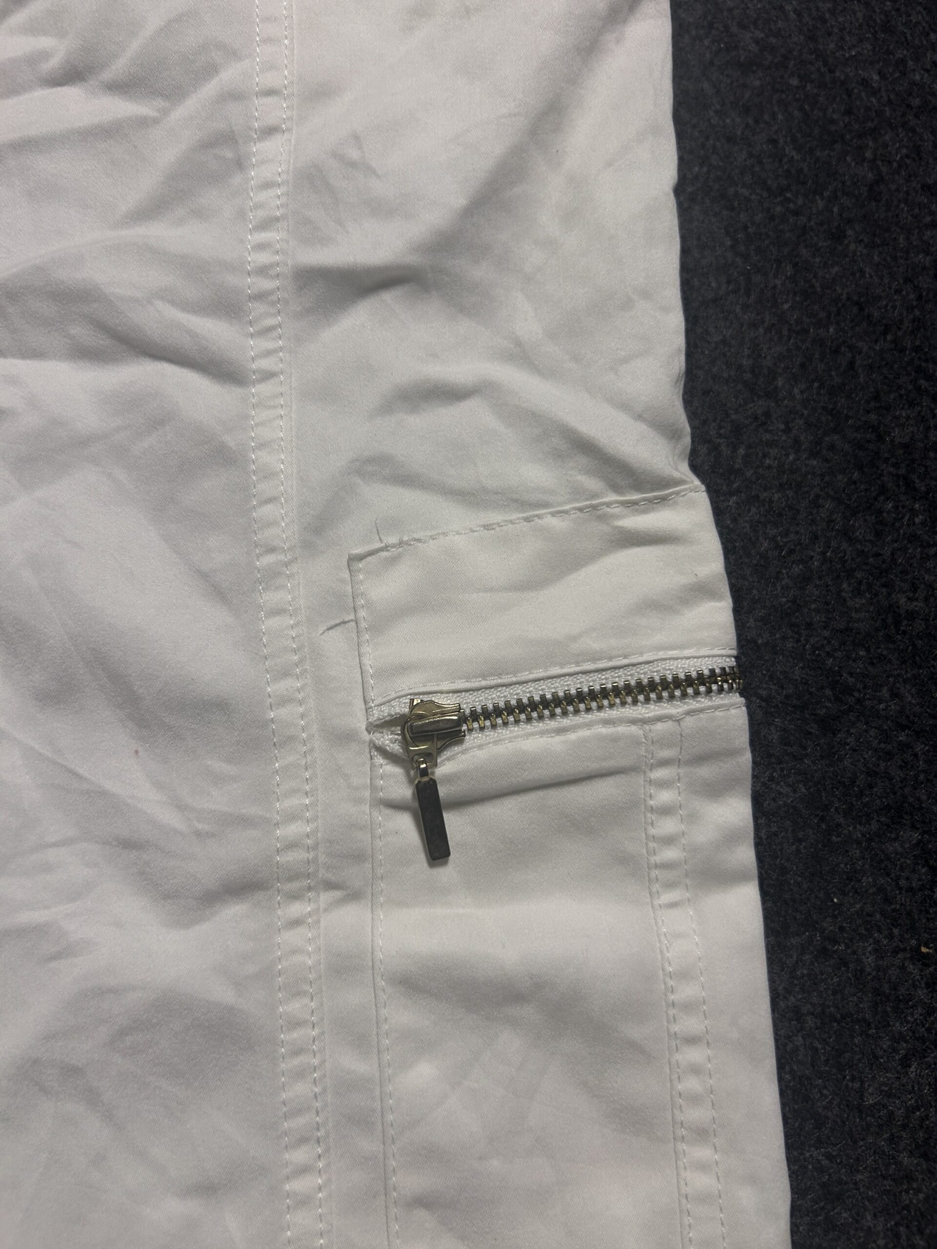Zenergy by Chico’s White Cargo Jogger Pants | W34