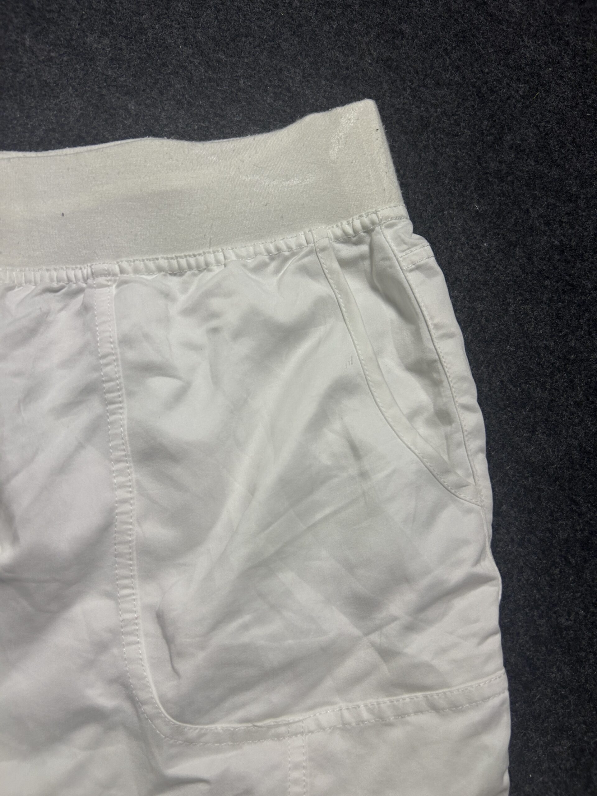 Zenergy by Chico’s White Cargo Jogger Pants | W34
