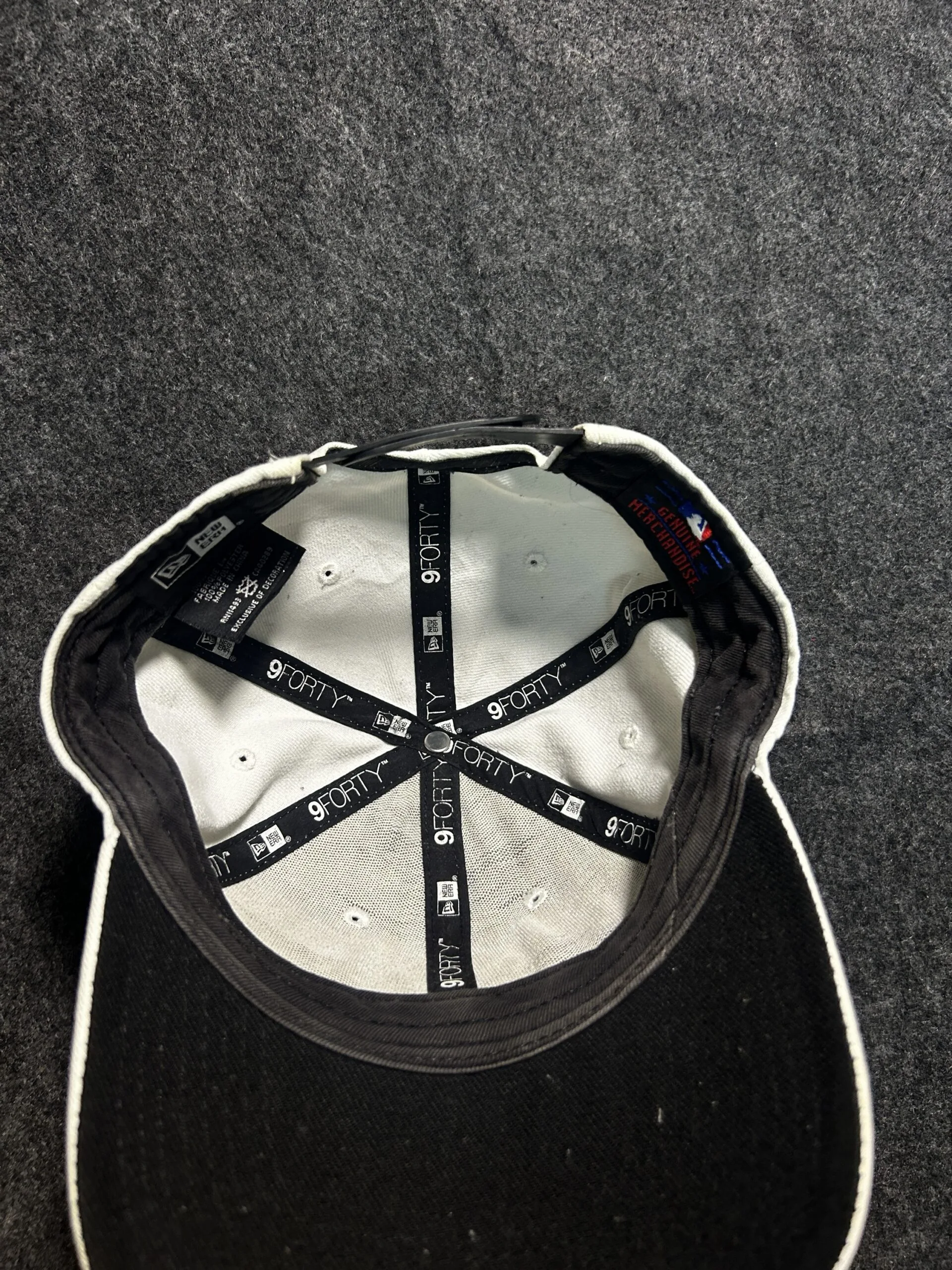 New Era NY Yankees Snapback Cap – White