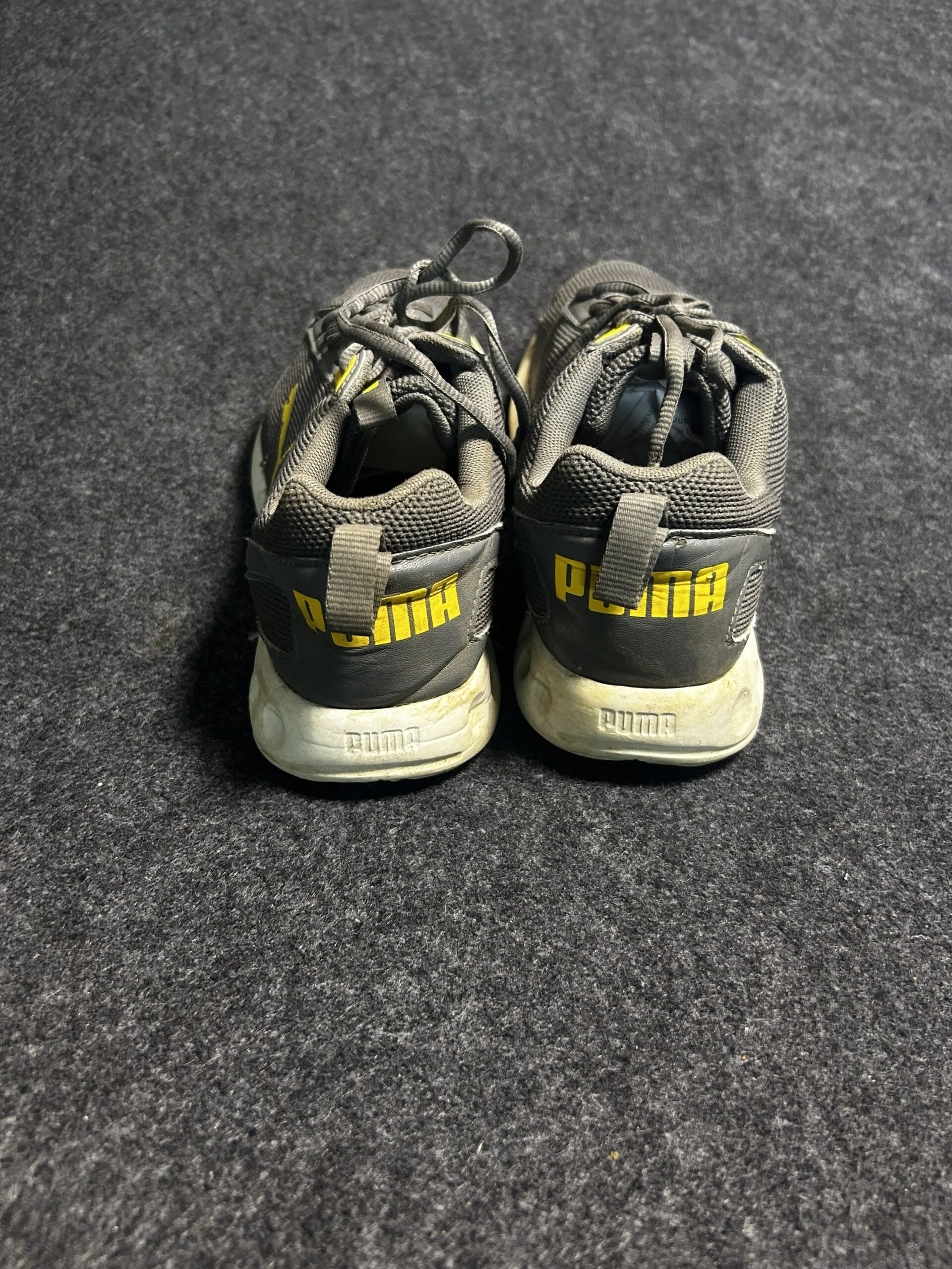 Puma Grey Running Sports Shoes – UK 7 / US 8 – Lightweight Trainers