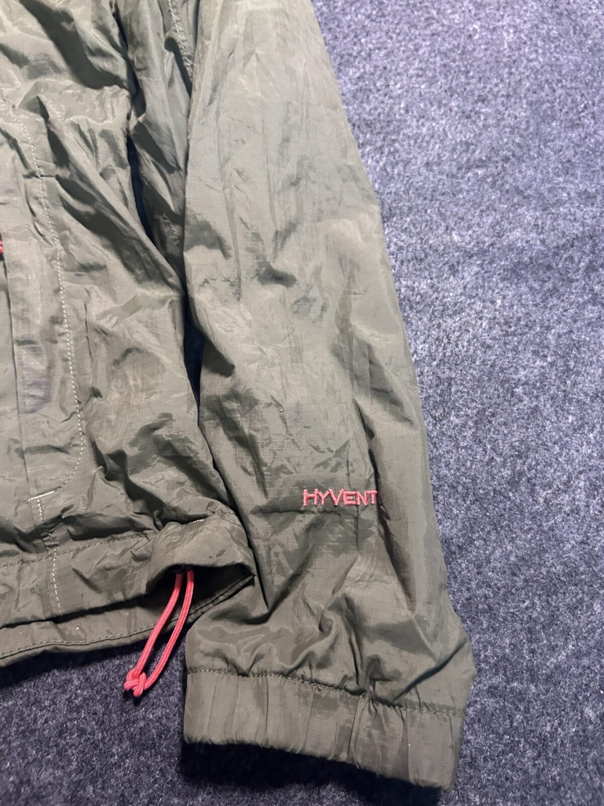 The North Face HyVent Waterproof Hooded Jacket Olive Green | S | Unisex