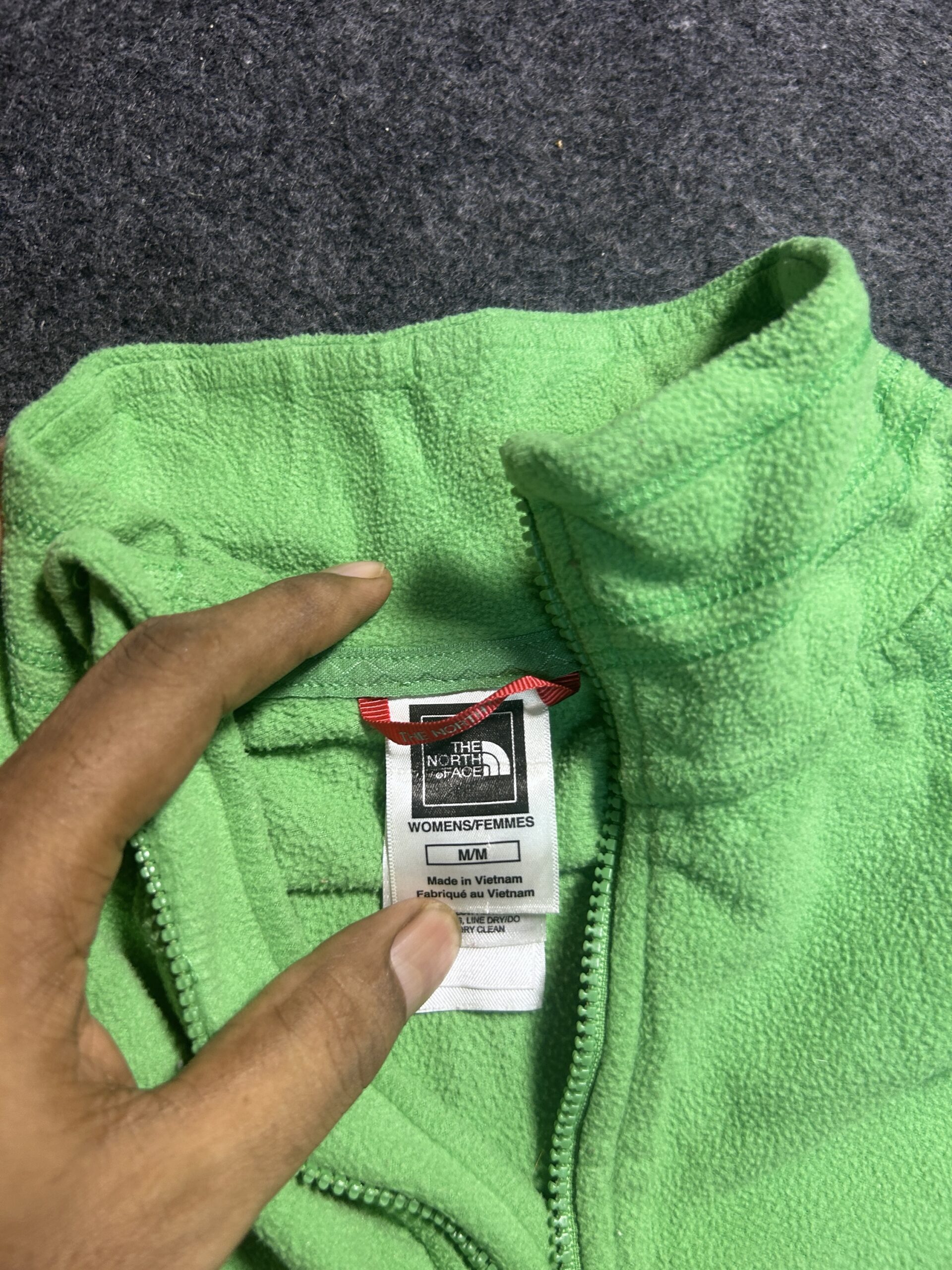 The North Face Women’s Green Fleece Quarter Zip Sweatshirt | S