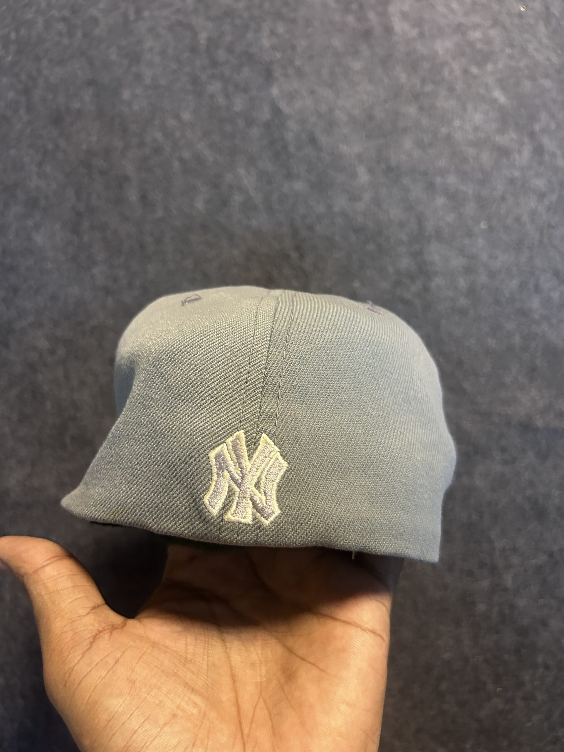 New York Yankees Flexfit Baseball Cap Grey