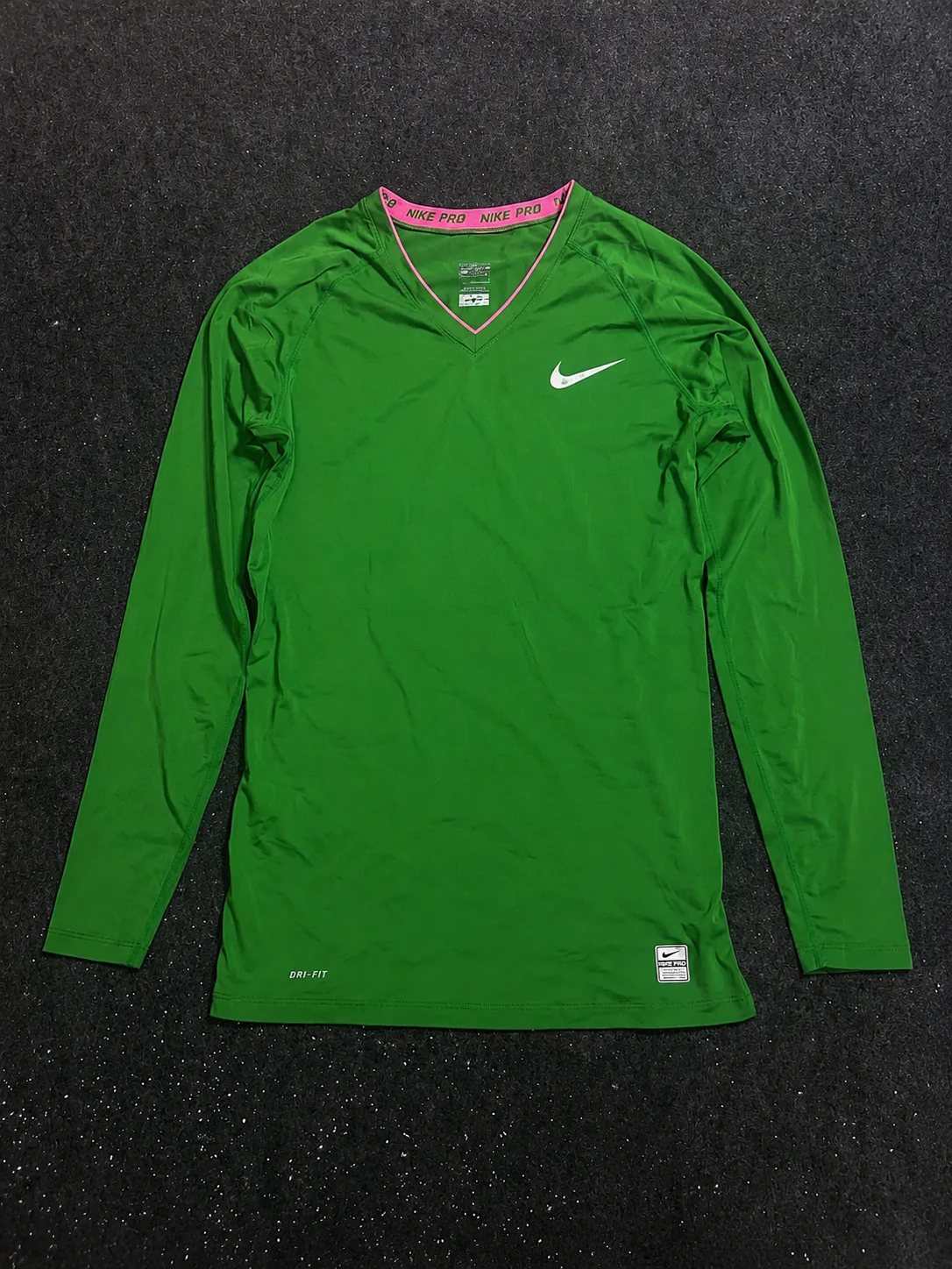 Nike Pro Dri-FIT Compression Long Sleeve V-Neck Green Tshirt | M