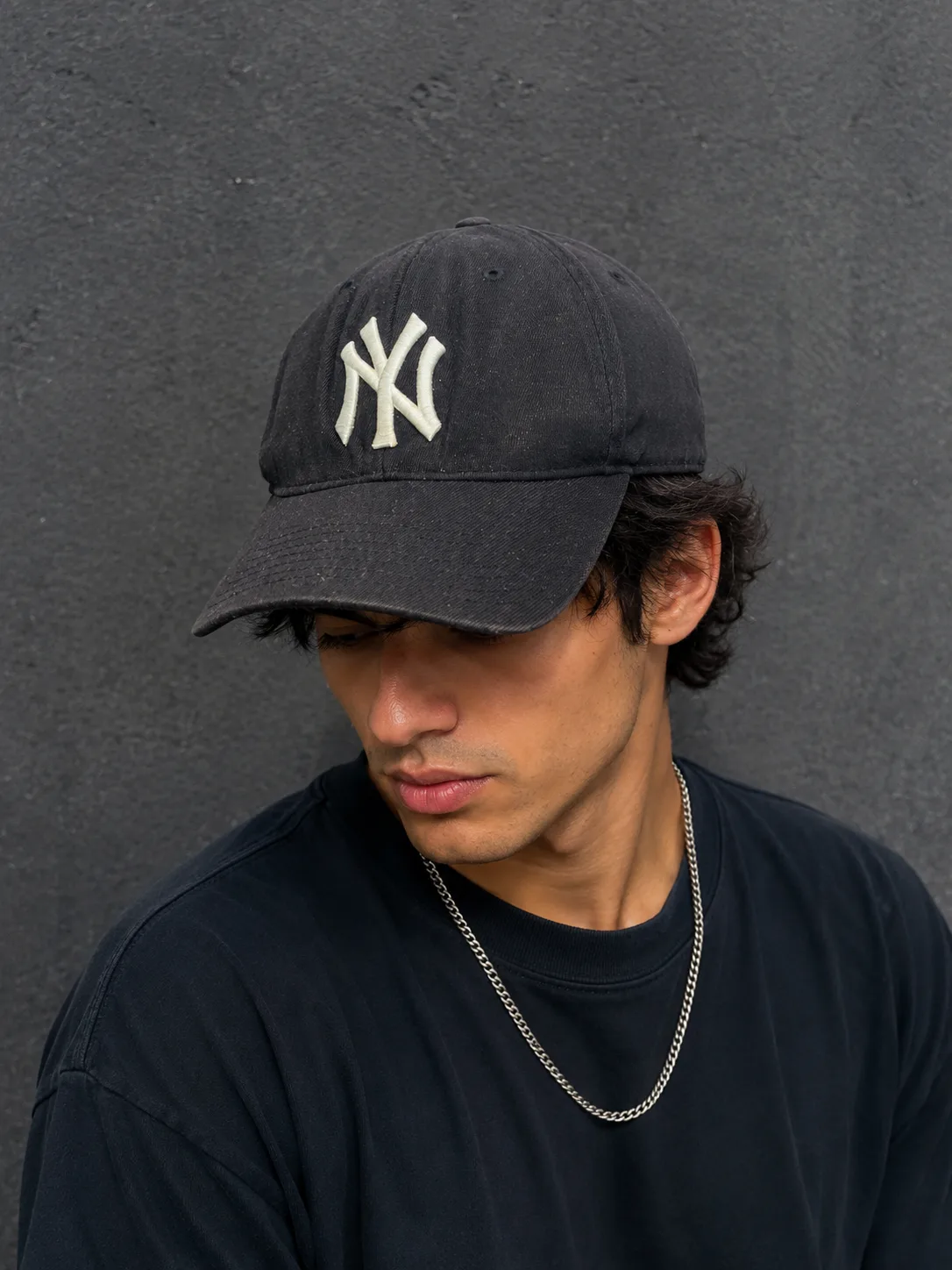Vintage New York Yankees MLB Black Fitted Cap | L/XL