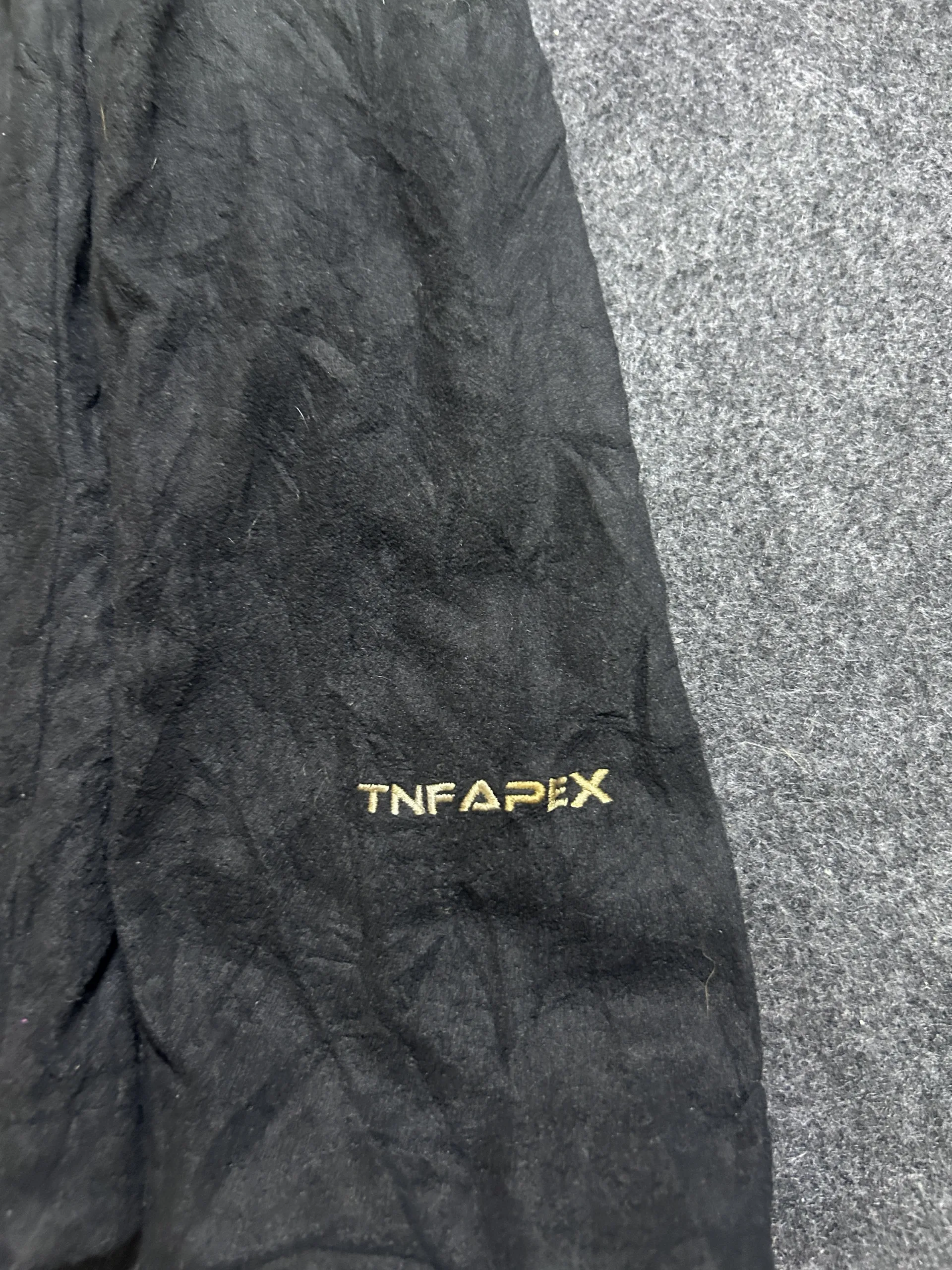 The North Face TNF Apex Softshell Men’s Jacket Black M