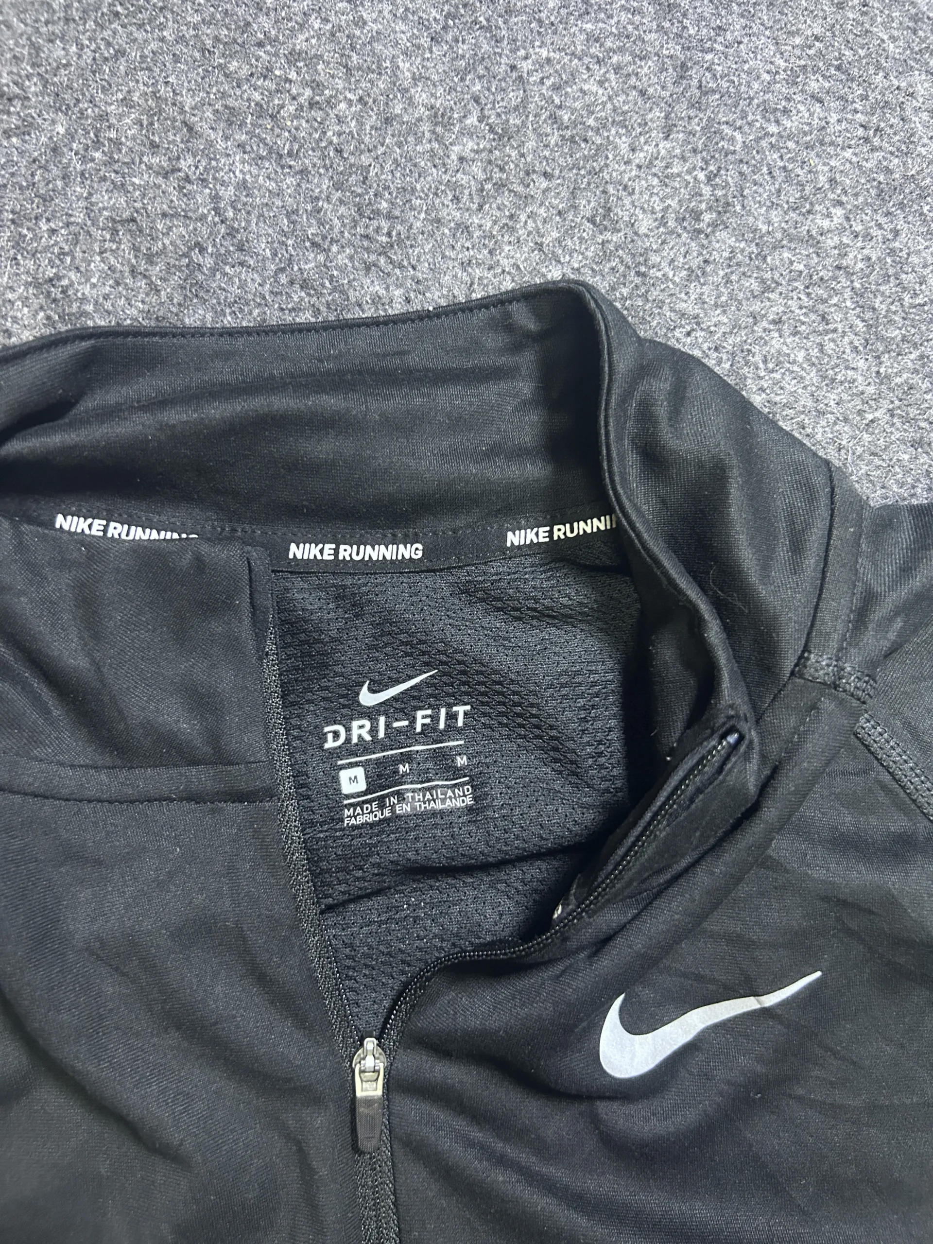 Nike Dri-FIT Running Quarter Zip Performance TShirt Black Size M