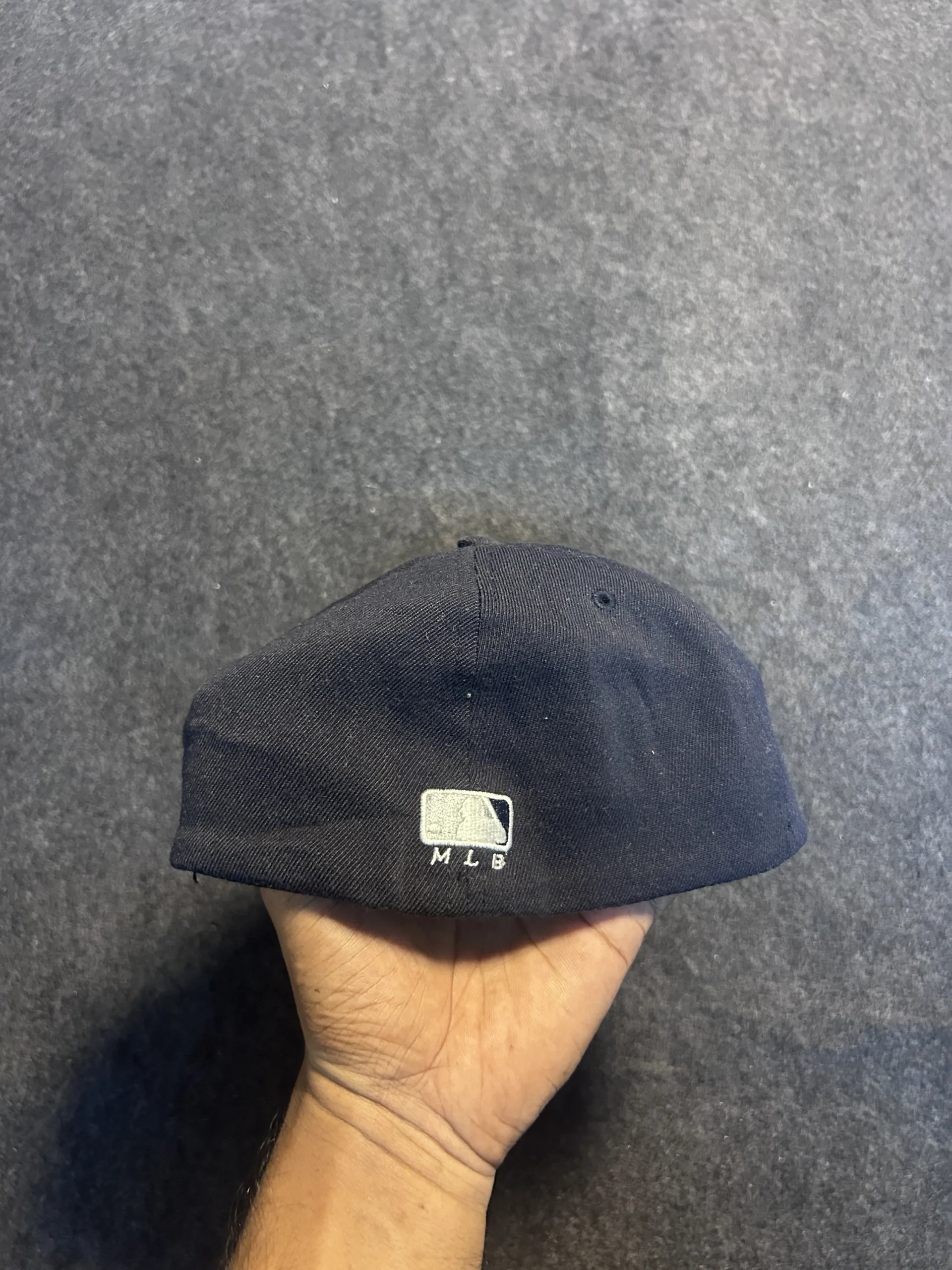 Vintage New York Yankees MLB Black Fitted Cap | L/XL