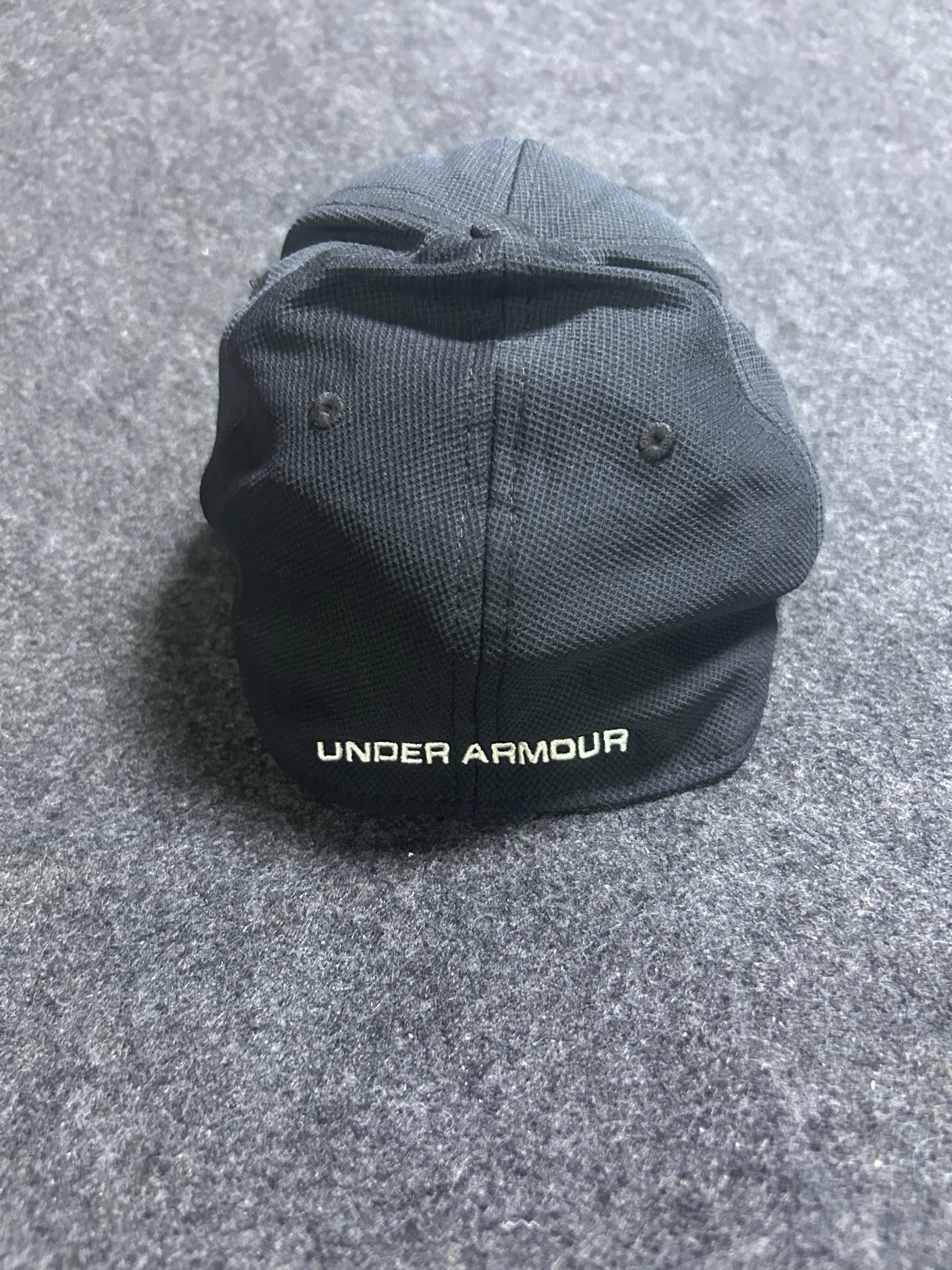 Under Armour Blitzing Black Performance Cap | Stretch Fit XL/XXL | Sports Hat