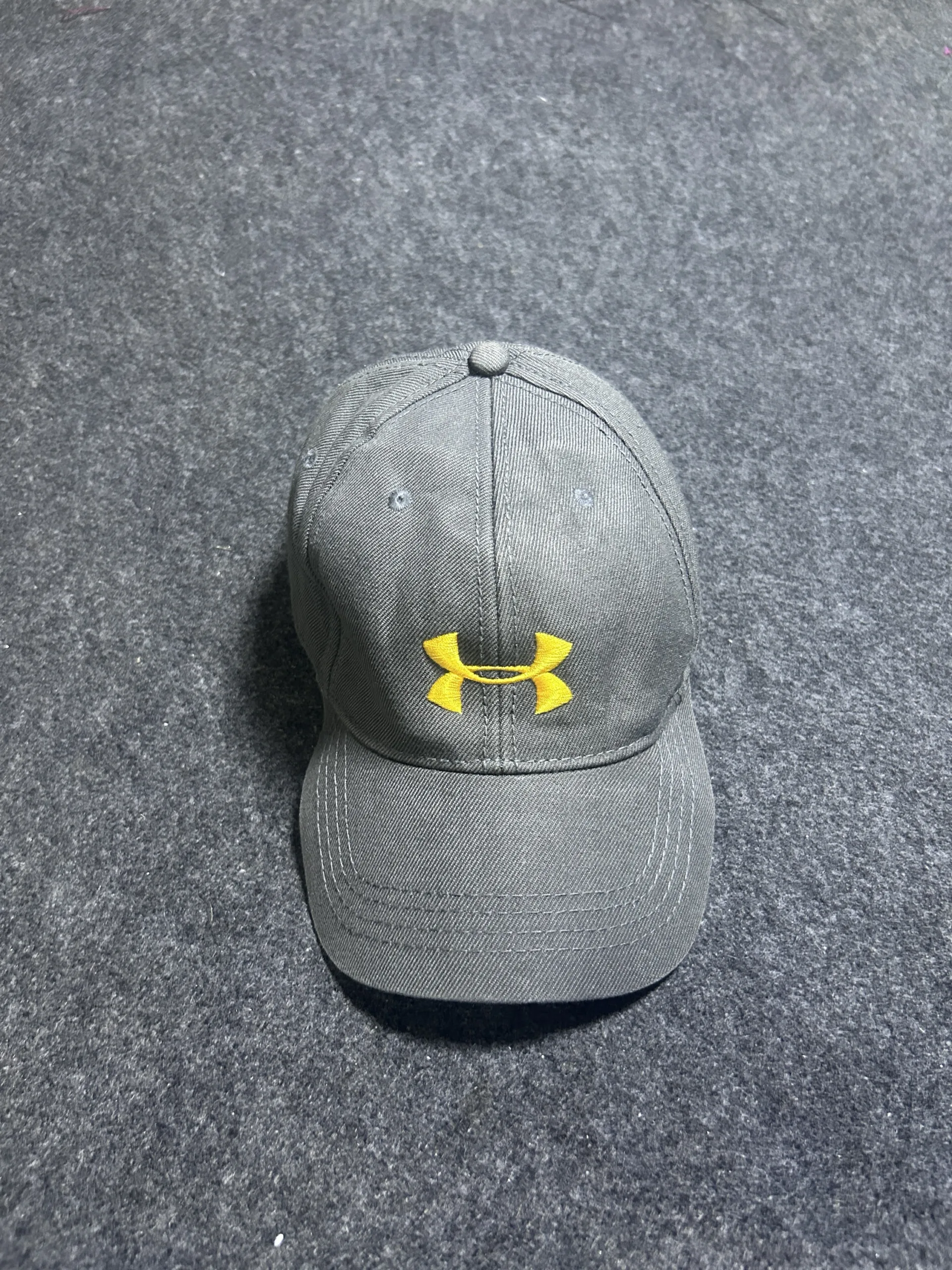 Under Armour Gray Adjustable Cap | Yellow Logo Baseball Hat | M/G