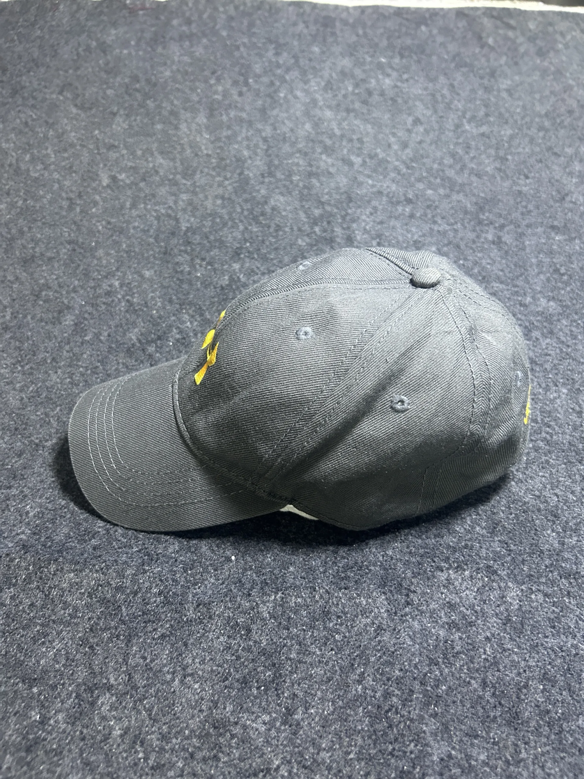 Under Armour Gray Adjustable Cap | Yellow Logo Baseball Hat | M/G