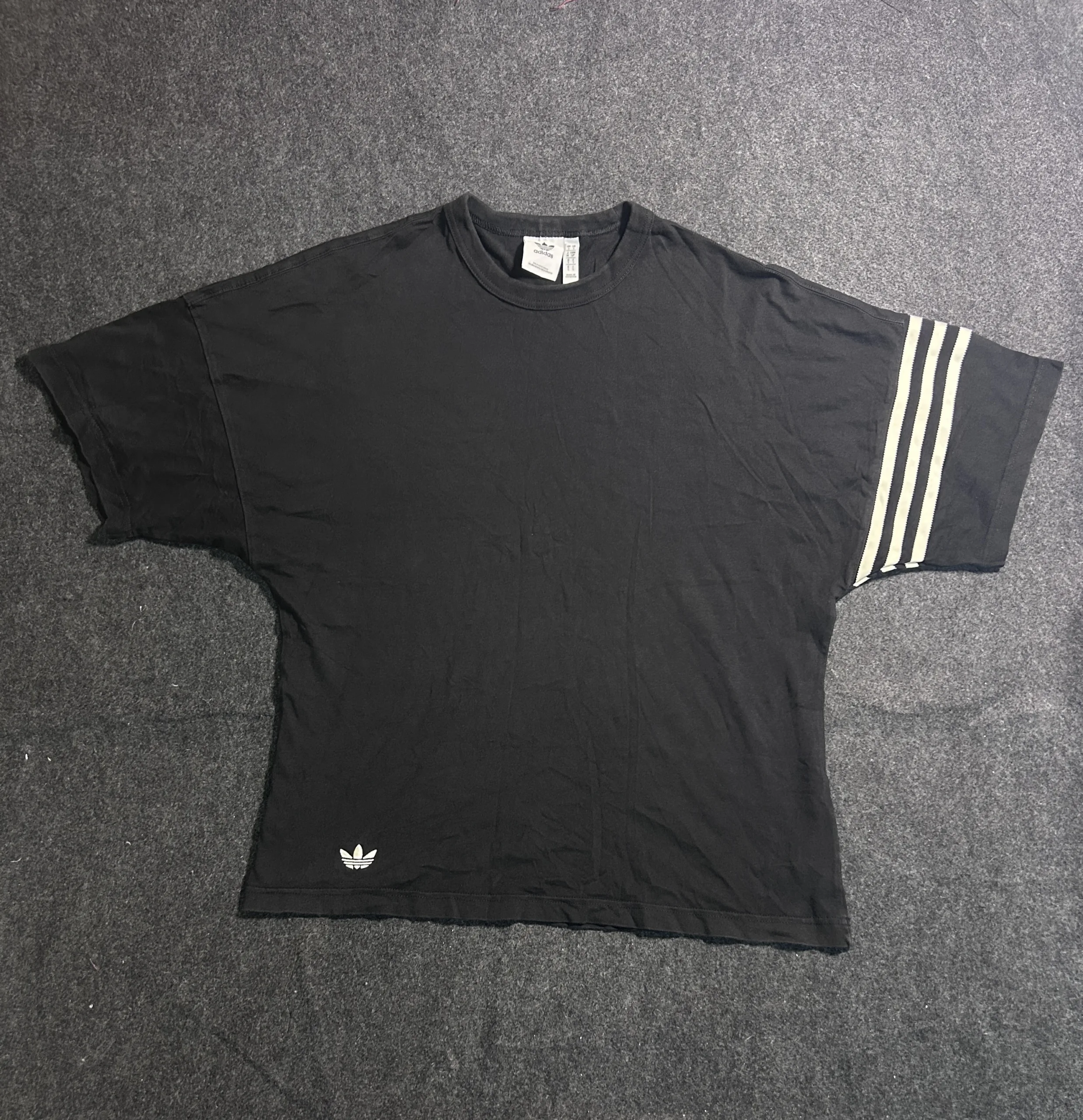 Adidas Originals Oversized Boxy T-Shirt Black 3-Stripes Sleeve 100% Cotton Size S