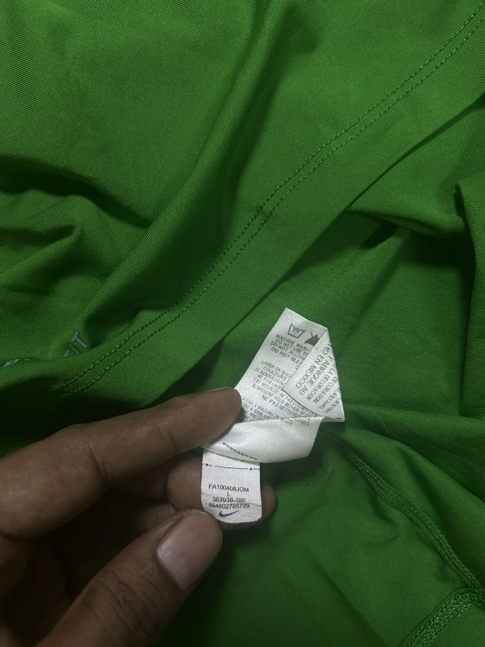 Nike Pro Dri-FIT Compression Long Sleeve V-Neck Green Tshirt | M