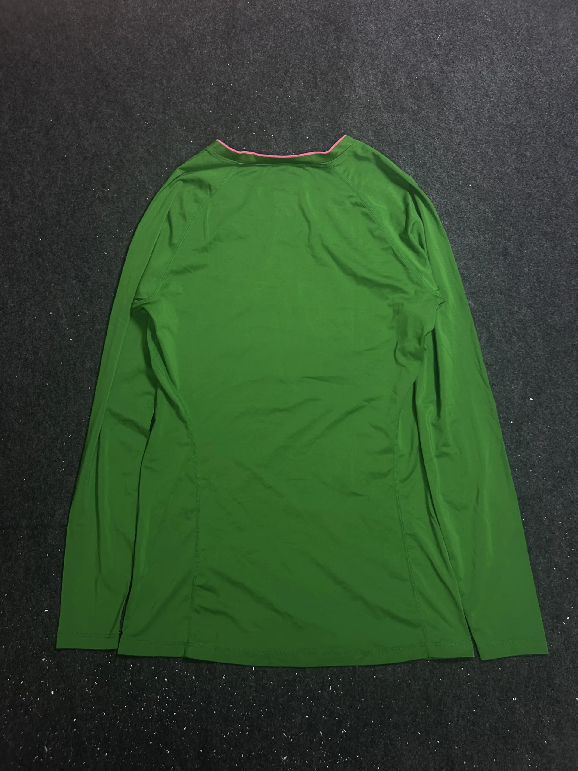 Nike Pro Dri-FIT Compression Long Sleeve V-Neck Green Tshirt | M