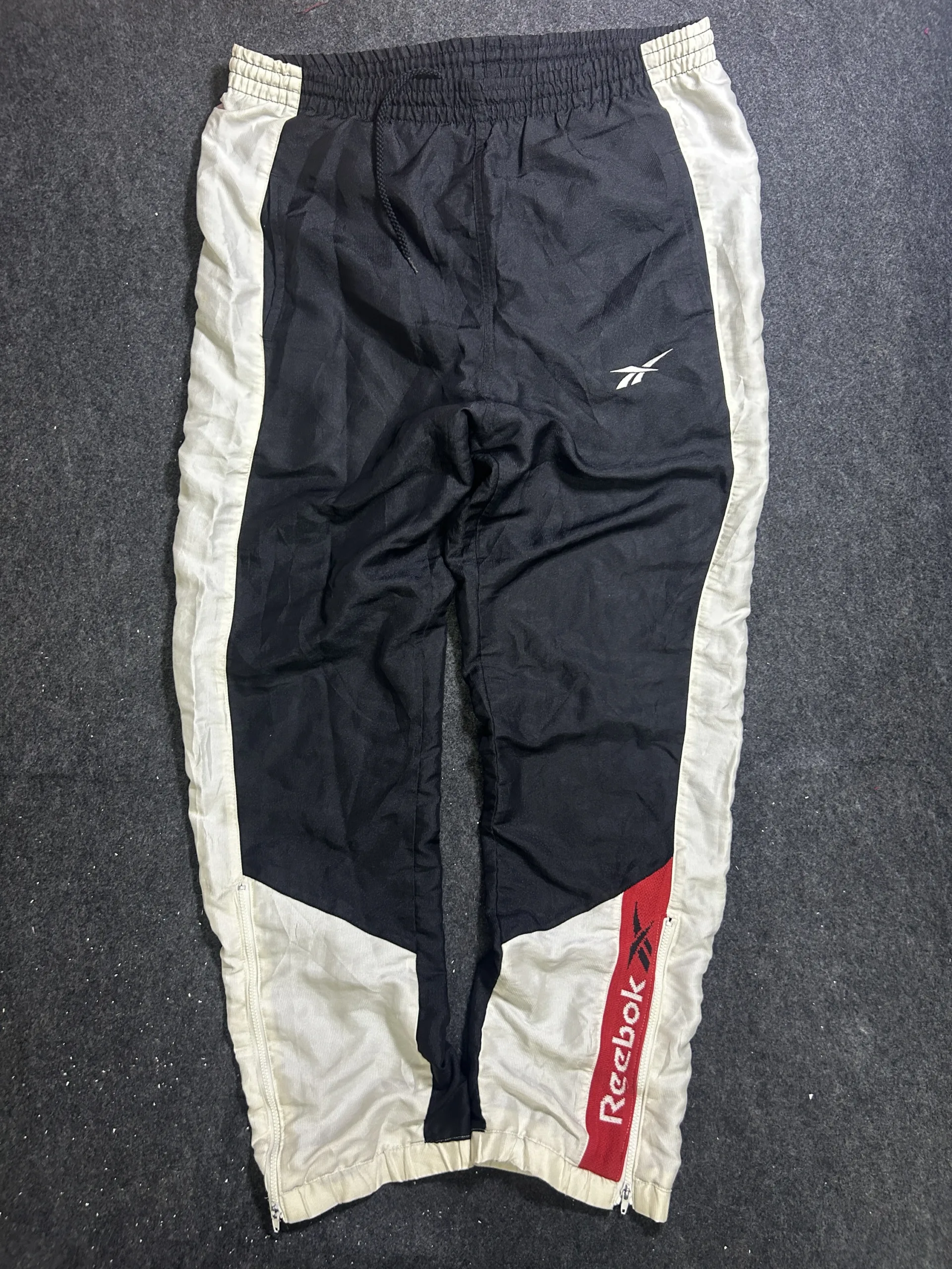 Reebok Vintage Track Pants – Black/Cream | Size XL (36–38W x 43L)