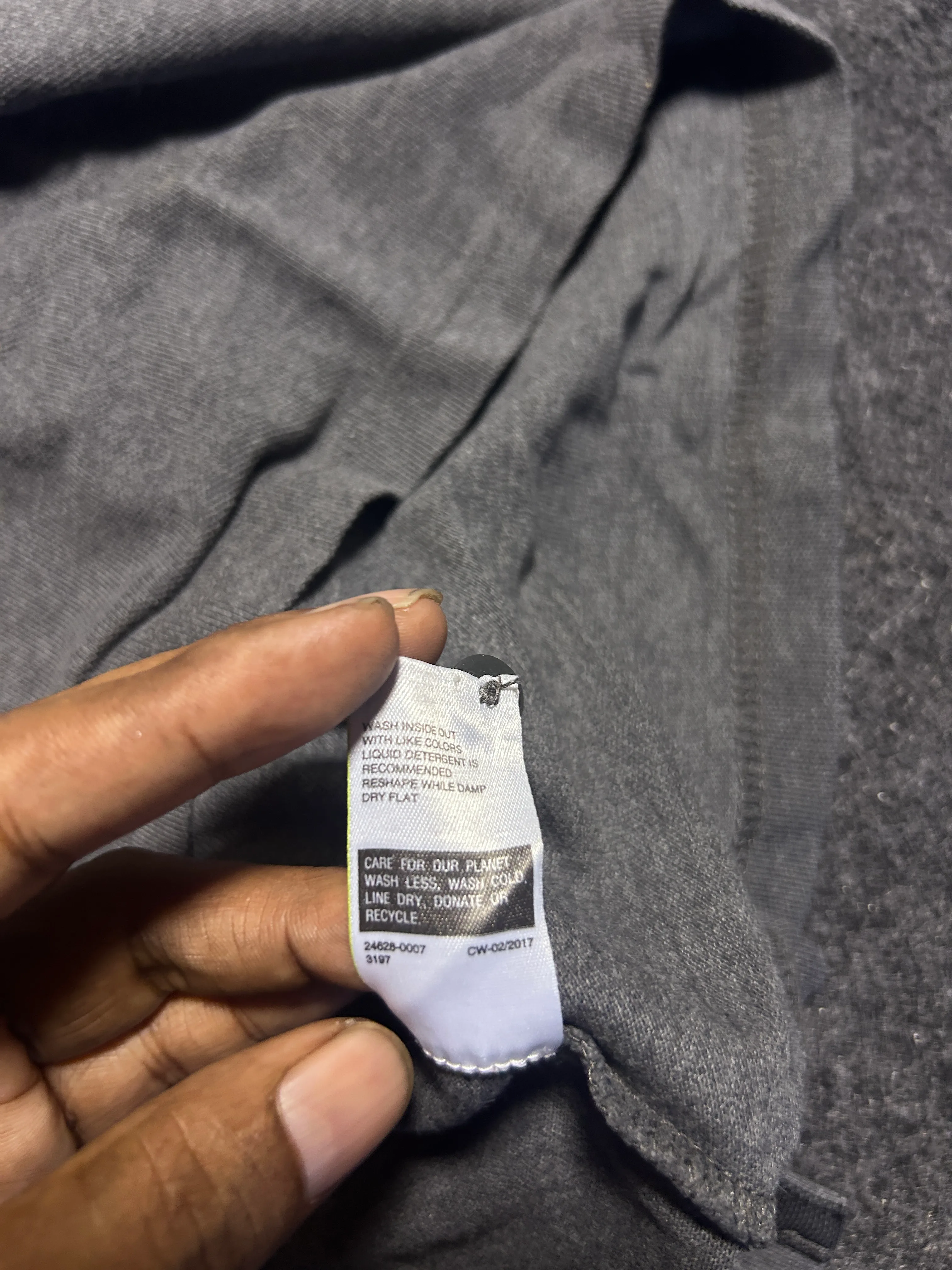 Levi’s Grey Polo T-Shirt – Contrast Collar & Shoulder Detail | M