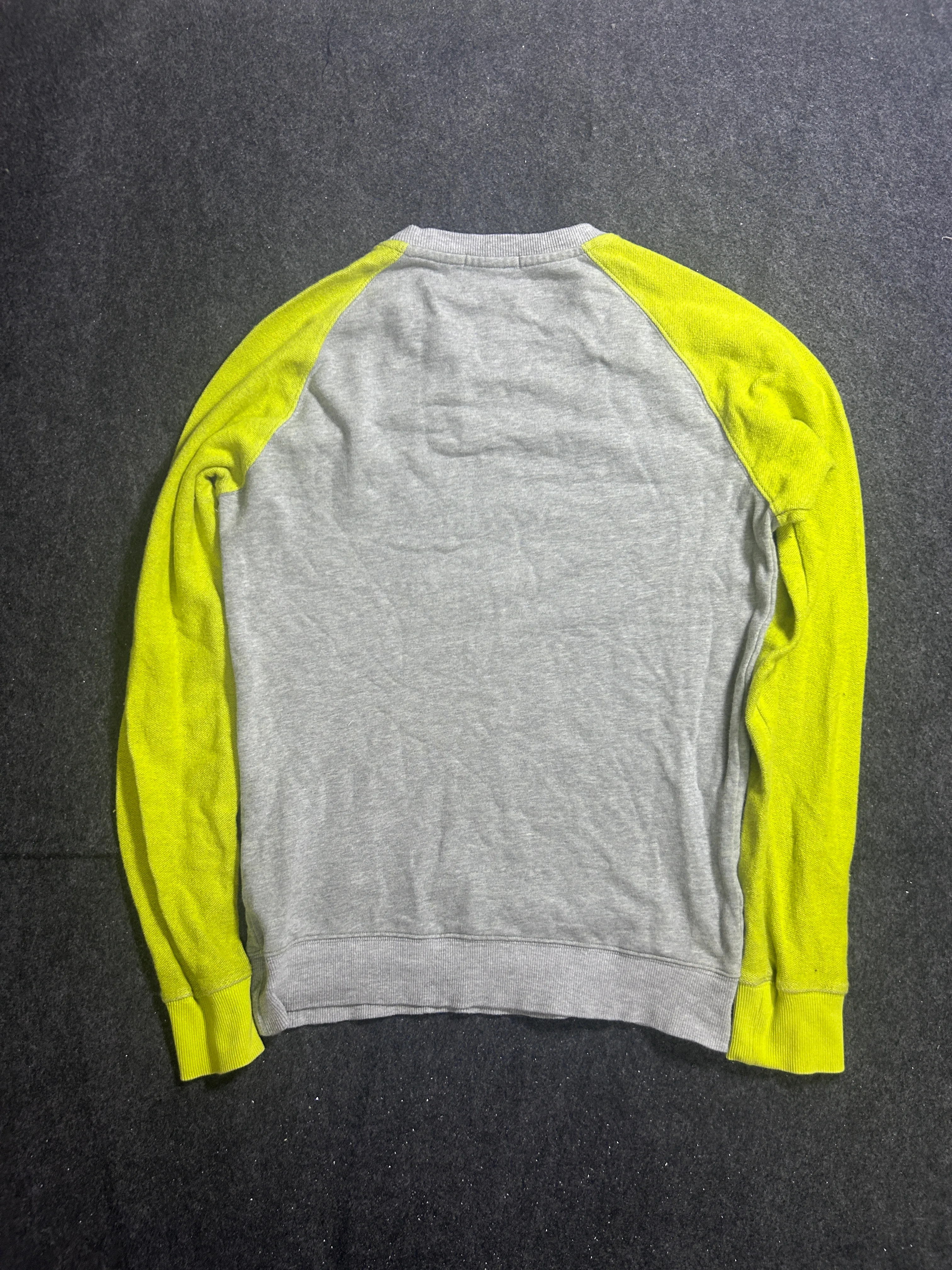 Burberry Black Label Grey & Neon Yellow Raglan Sweatshirt | S