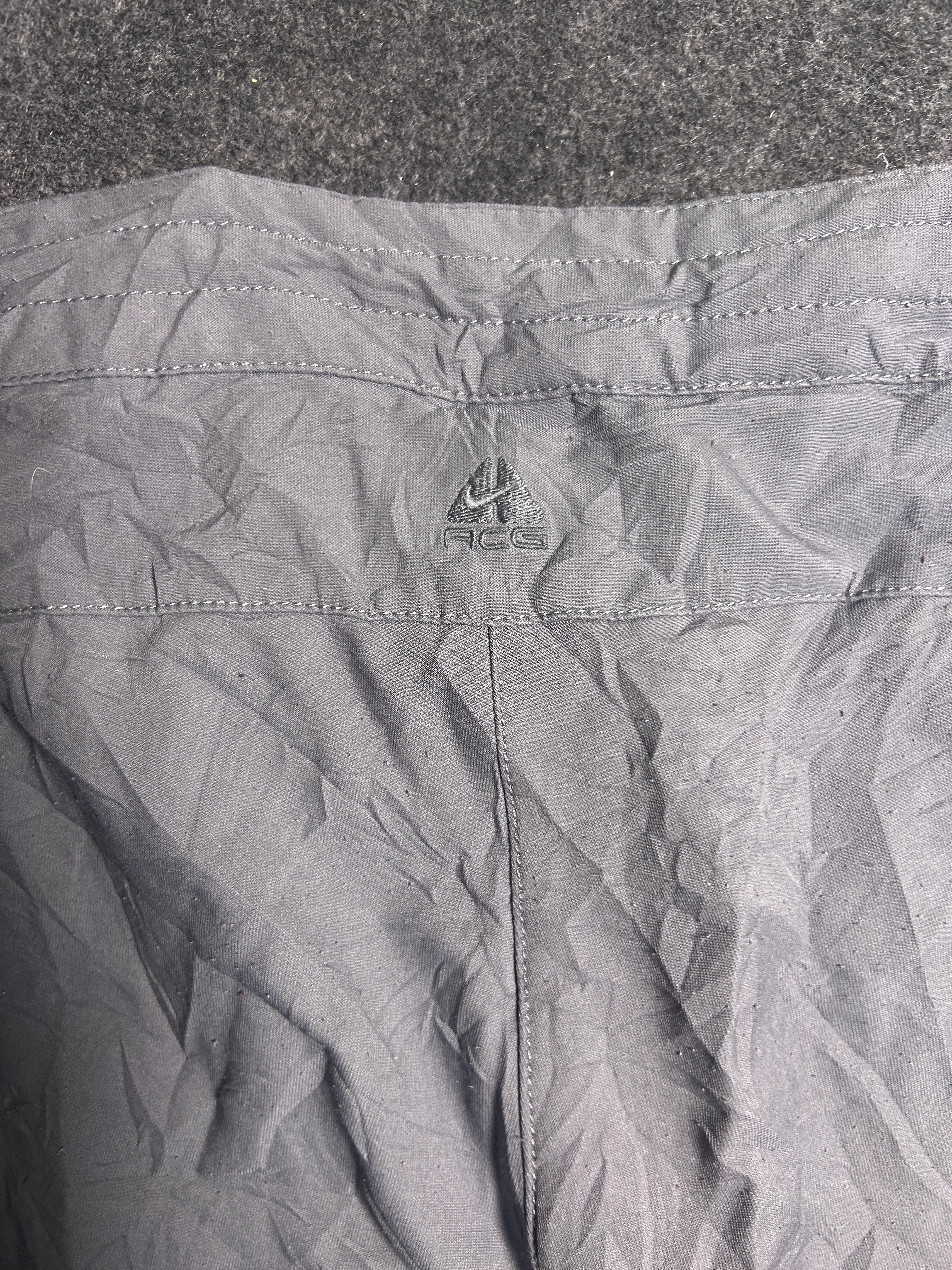 Nike ACG Grey Outdoor Cargo Pants – Waist 38