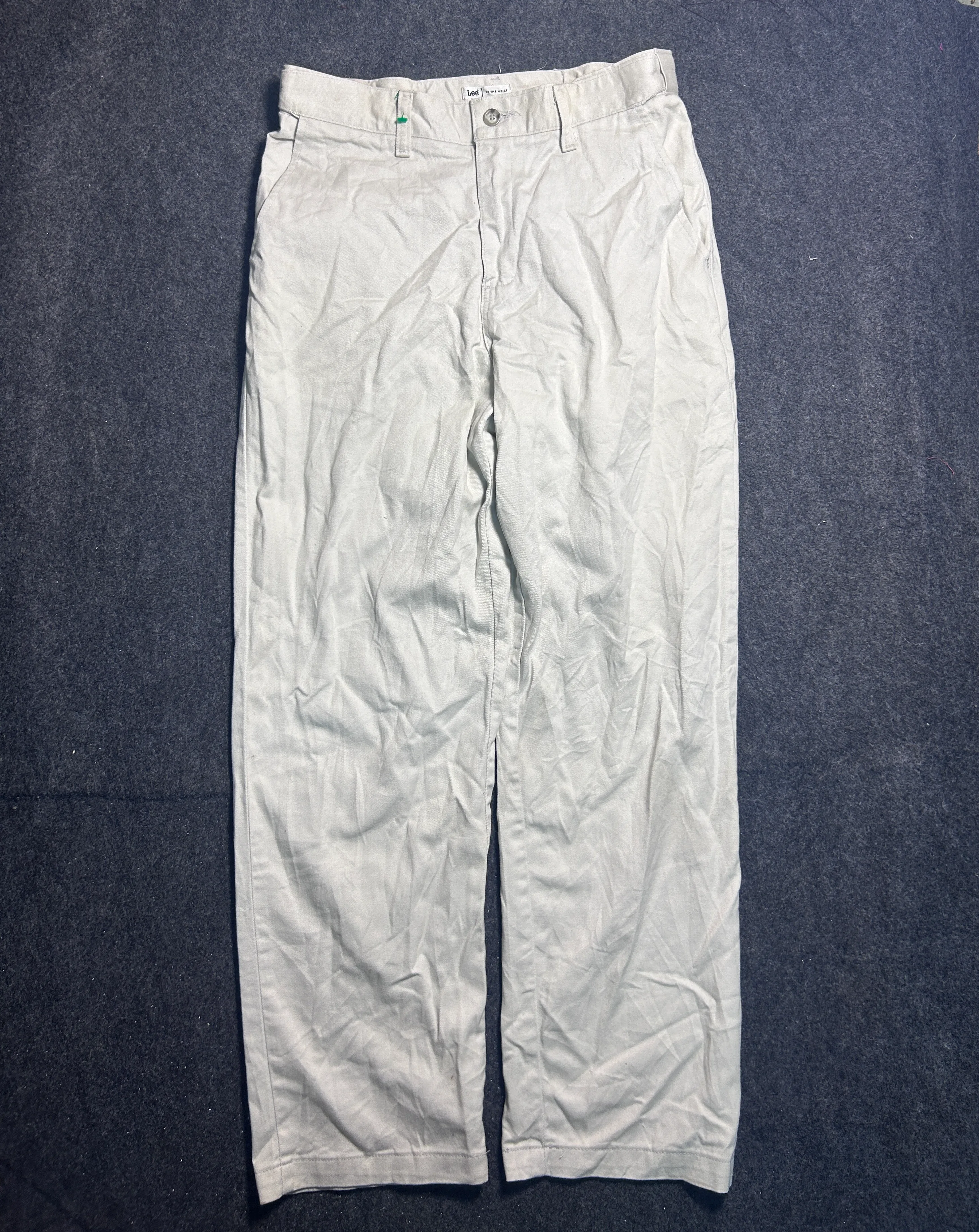 Lee Men’s Classic Fit Cream Chinos | 28