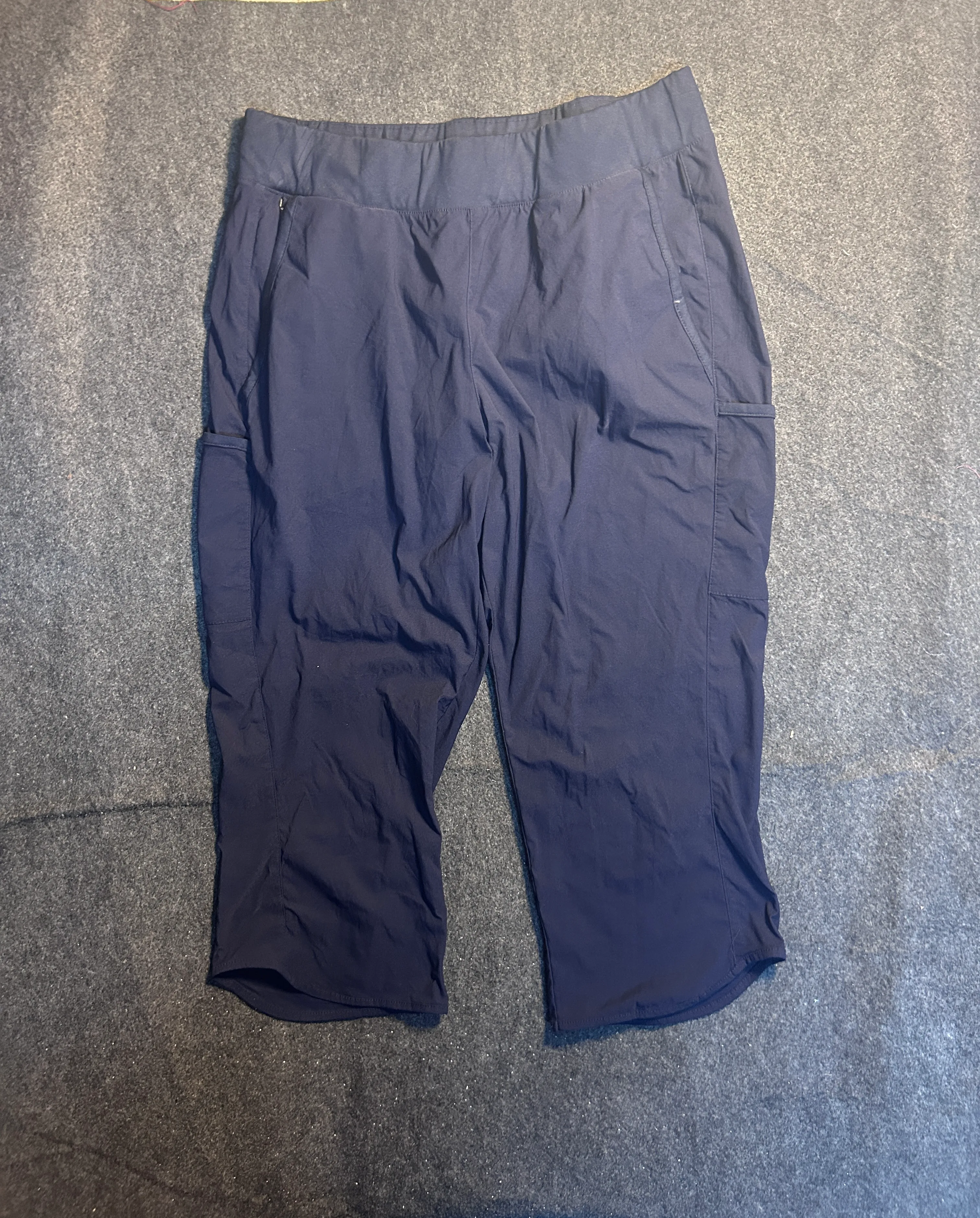 Columbia Omni-Shield Men’s Outdoor Capri Pants – Navy