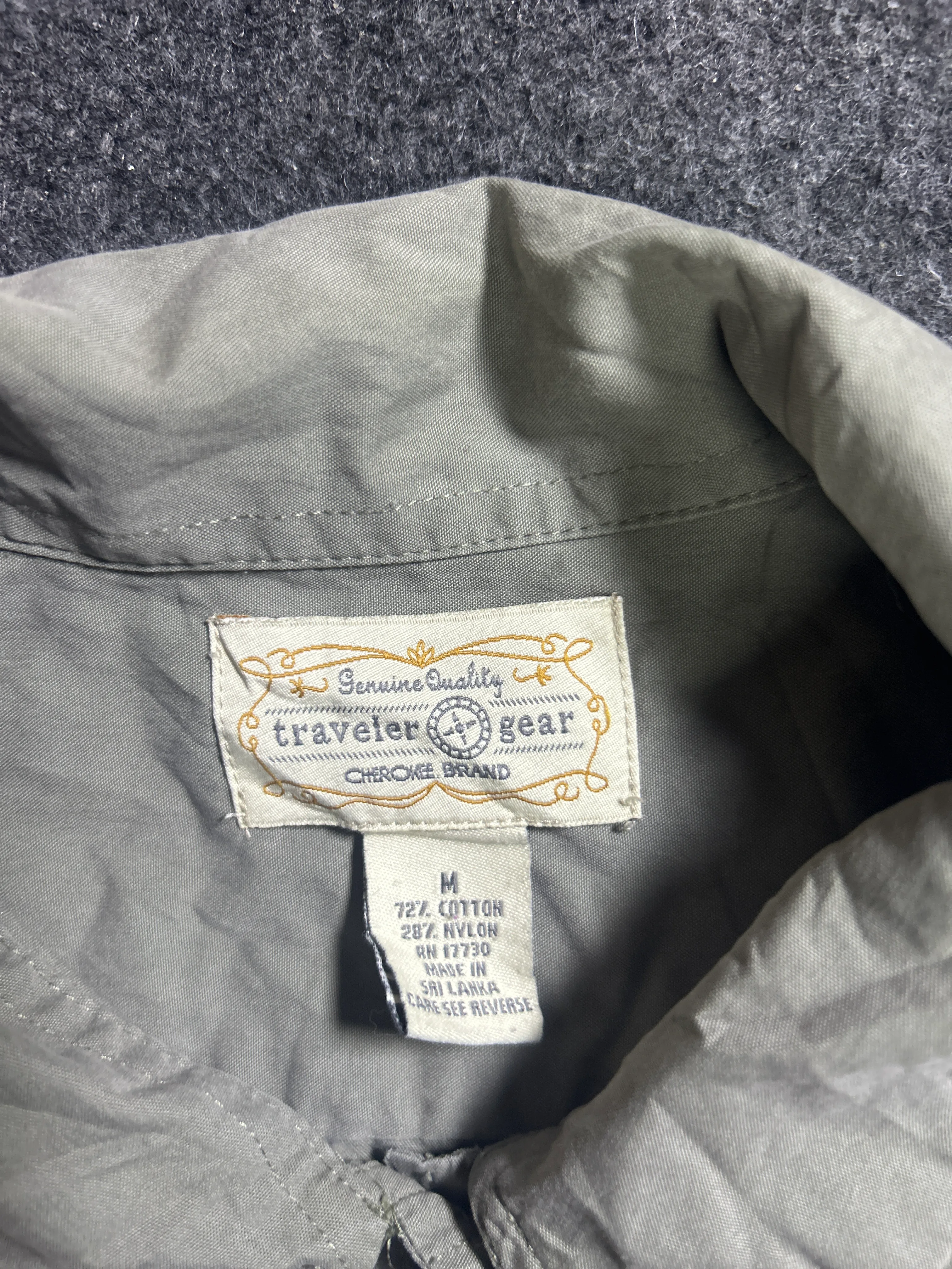Vest thrift clothing India detail view
