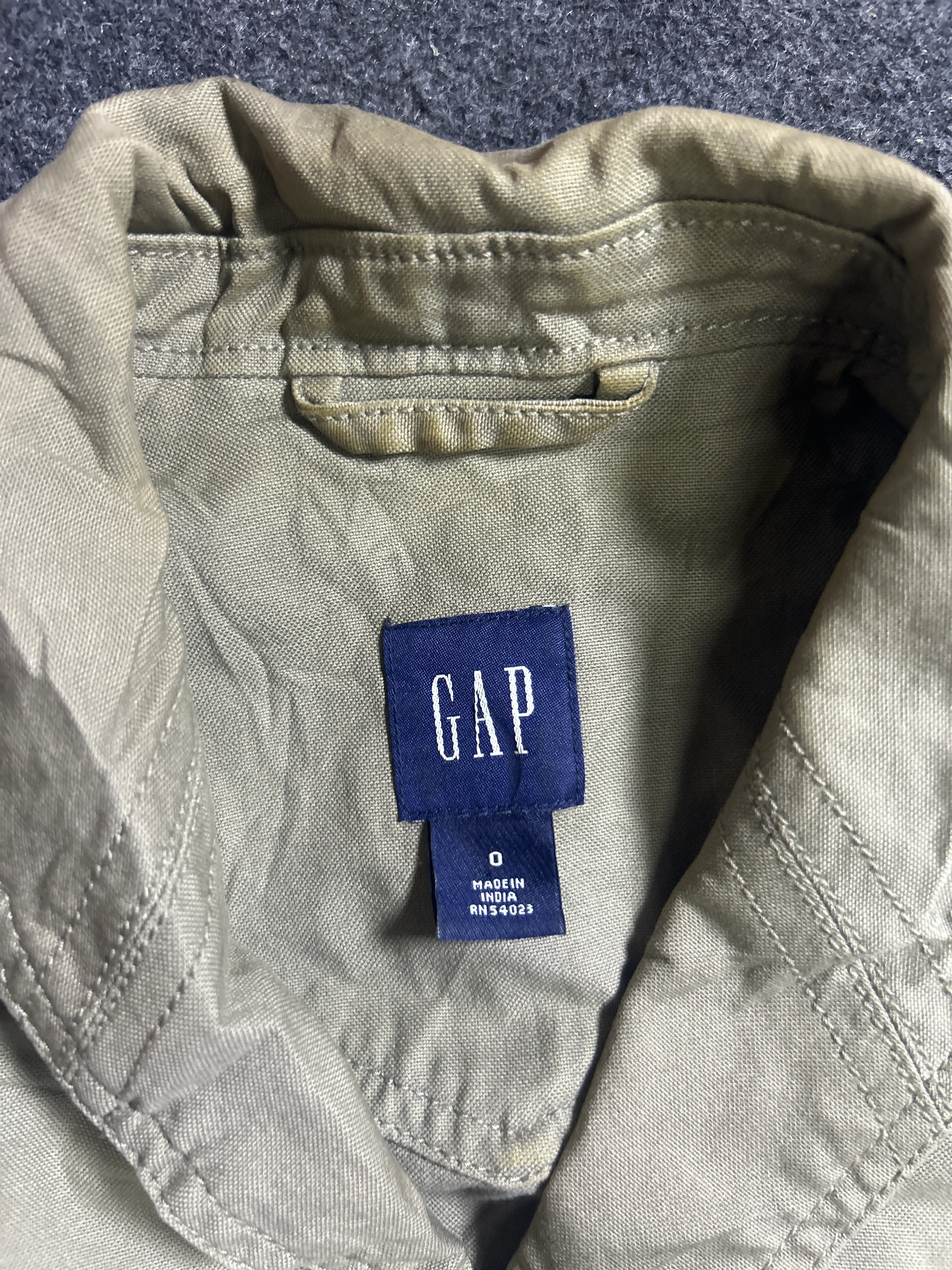 GAP thrift jacket India detail view