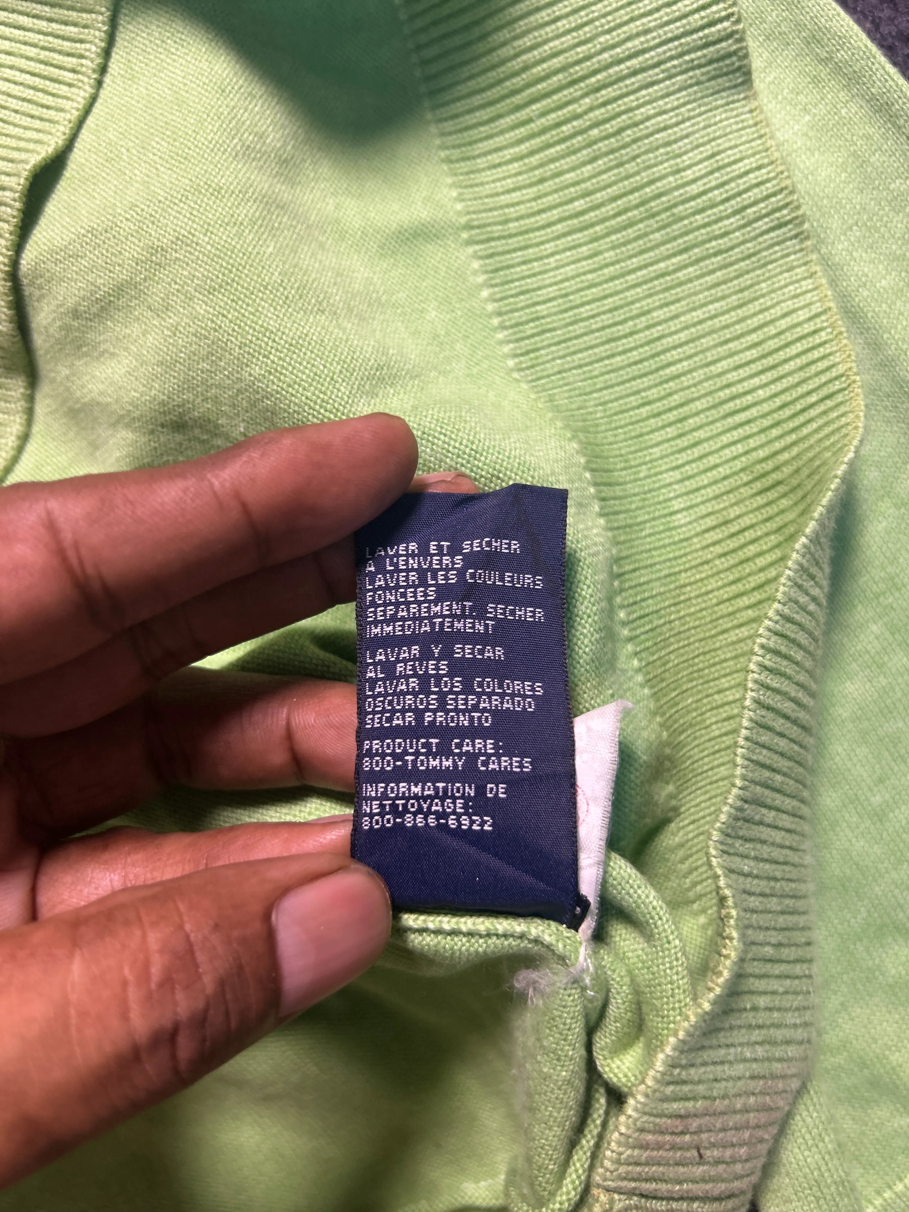 Tommy Hilfiger thrift sweatshirt India detail view
