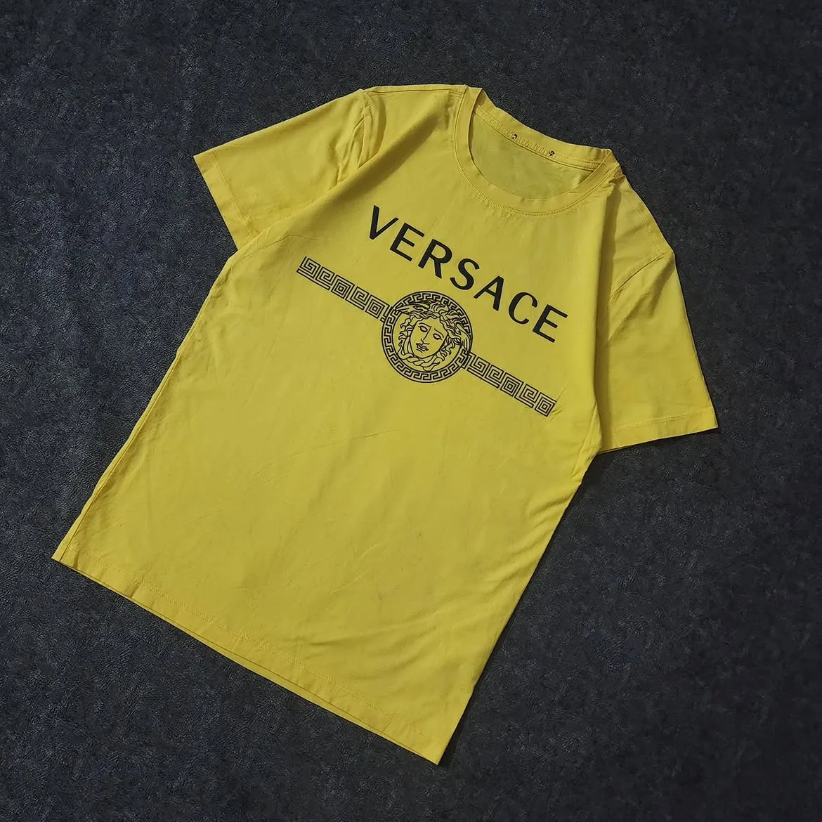 Branded thrift t-shirt India close-up