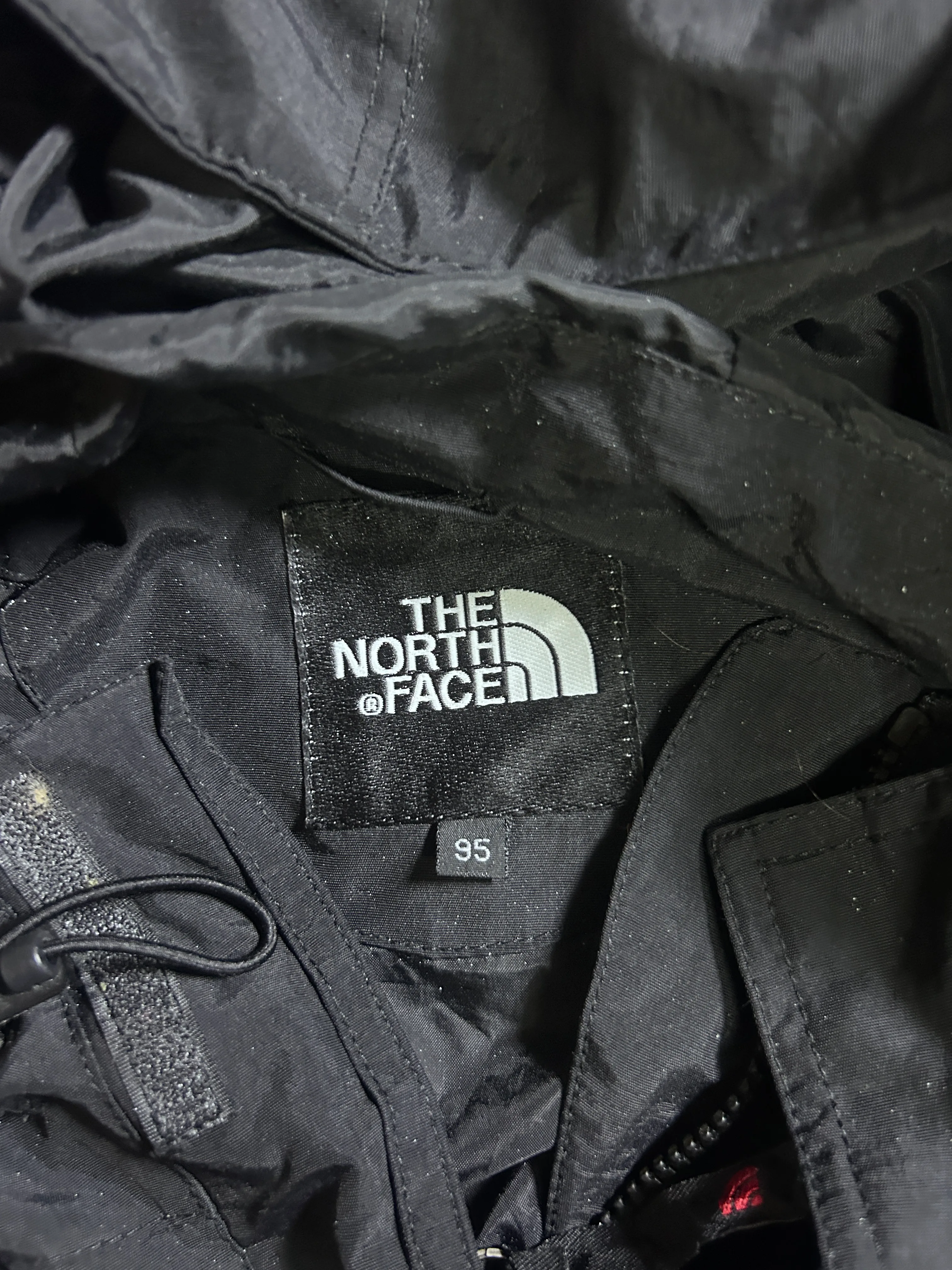 The North Face Black HyVent Hooded Outdoor Jacket – Unisex XL