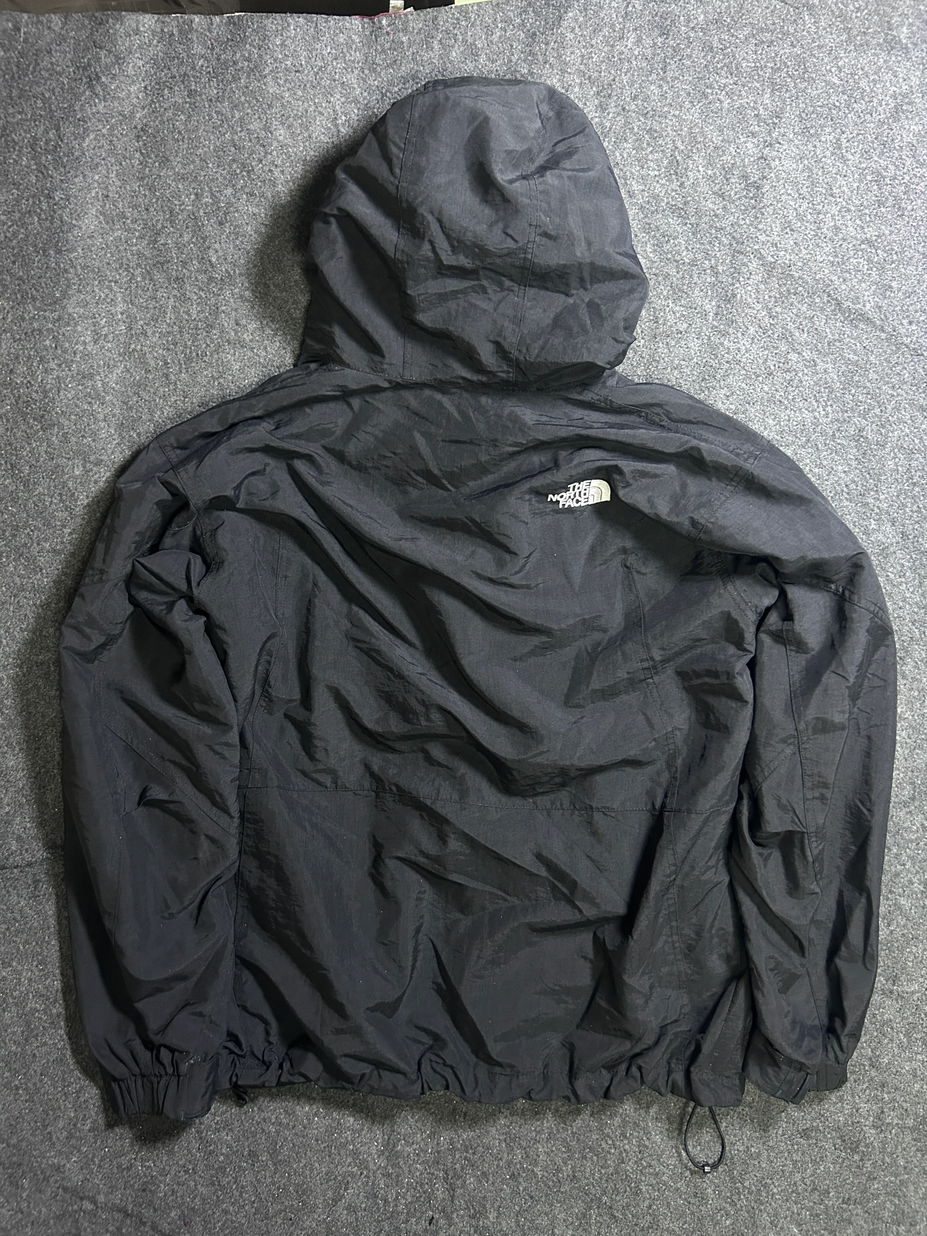 The North Face Black HyVent Hooded Outdoor Jacket – Unisex XL
