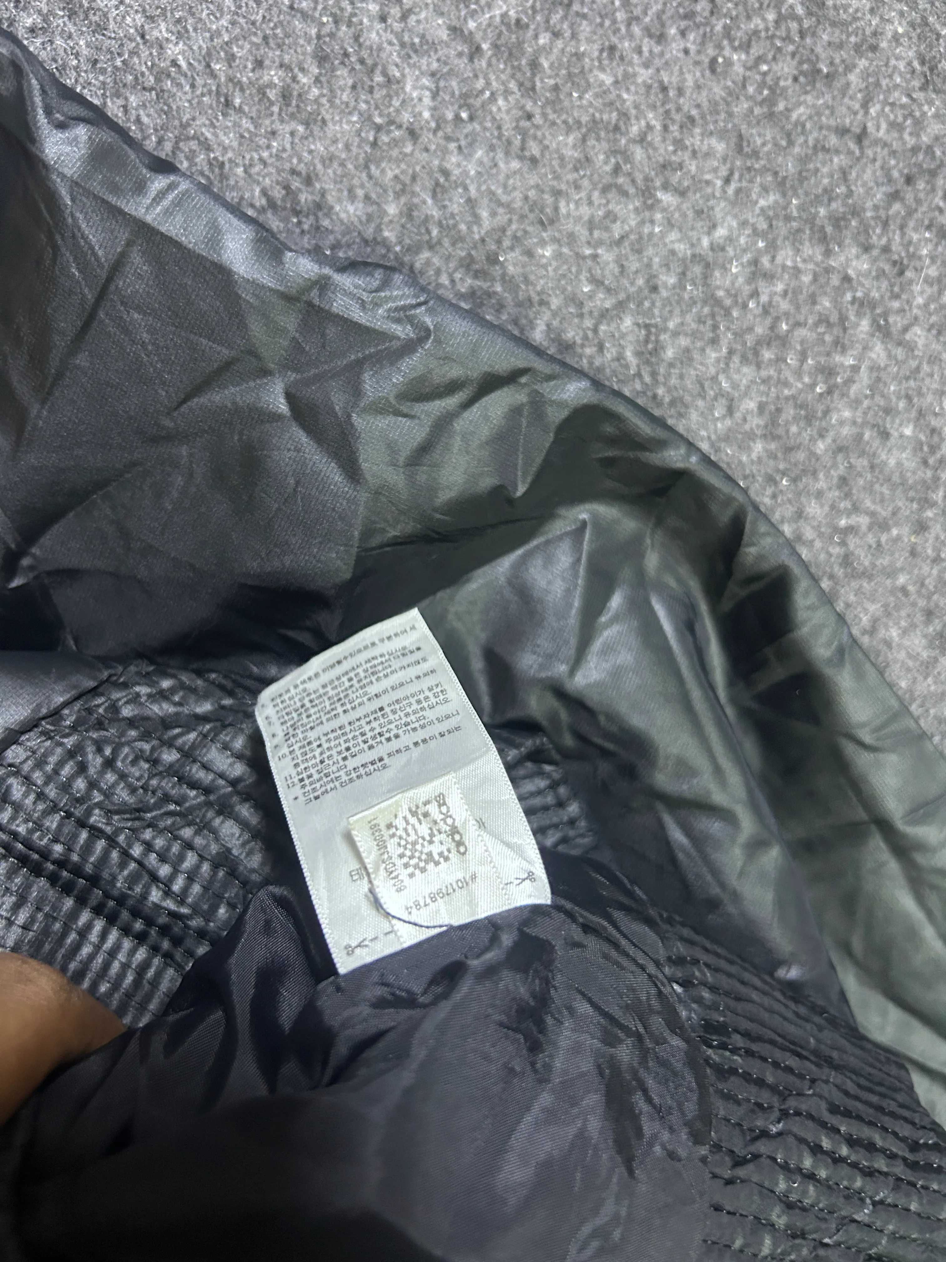 Vintage Adidas Black Shiny Puffer Jacket with Pink Details – S