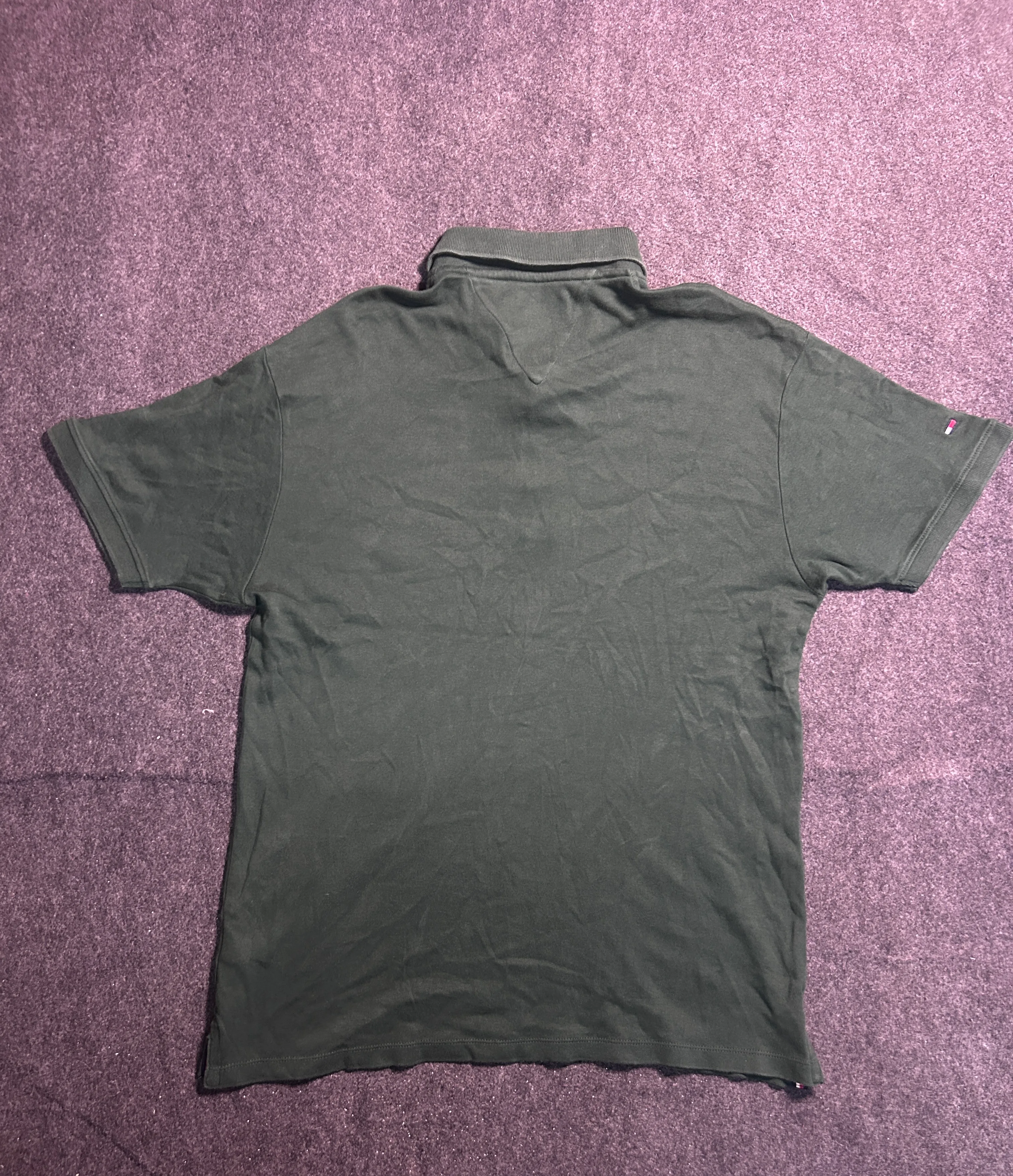 Tommy Hilfiger Men’s Dark Green Graphic Polo T-Shirt – Custom Fit L