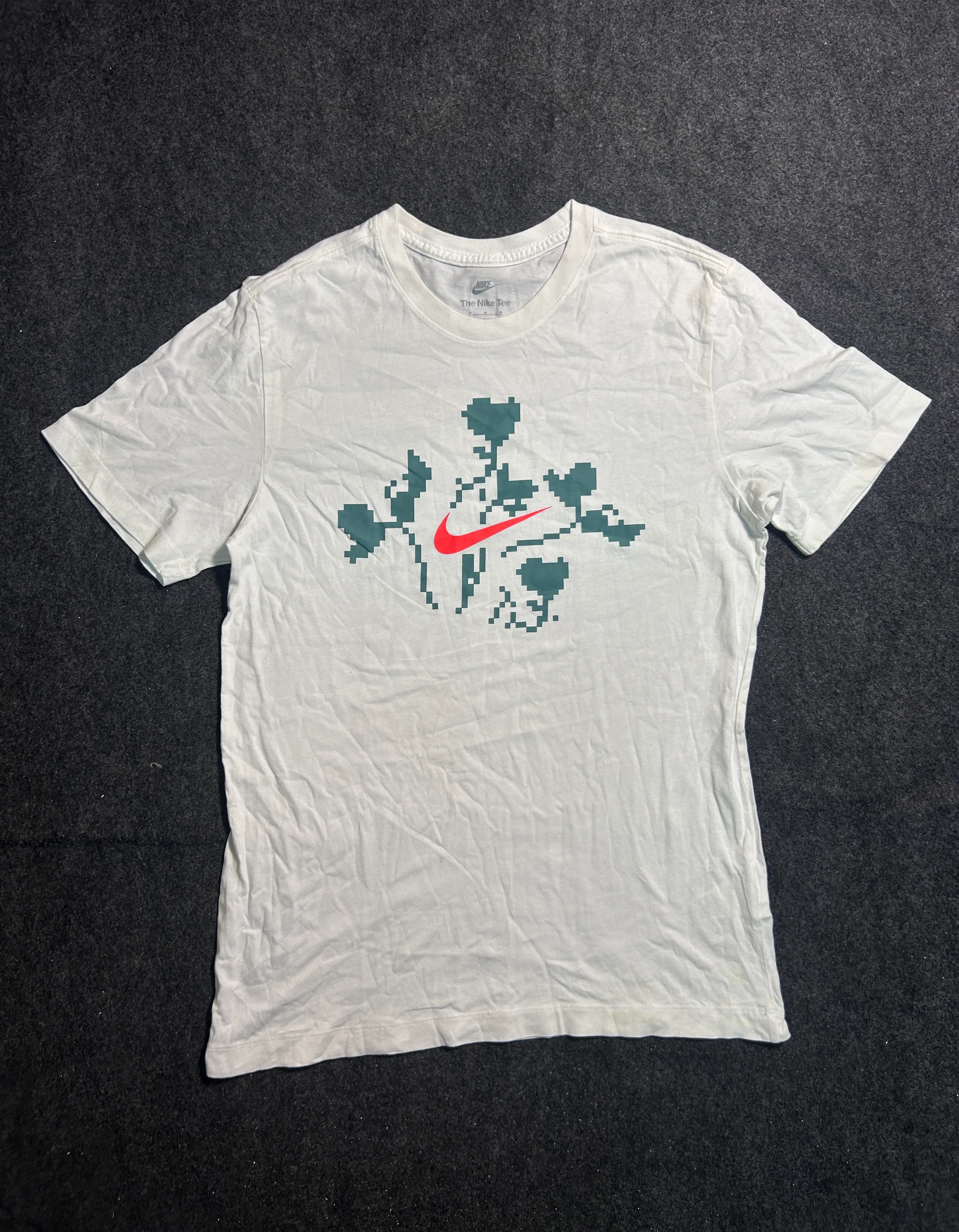 Nike Men’s White Pixel Heart Graphic T-Shirt – Size M
