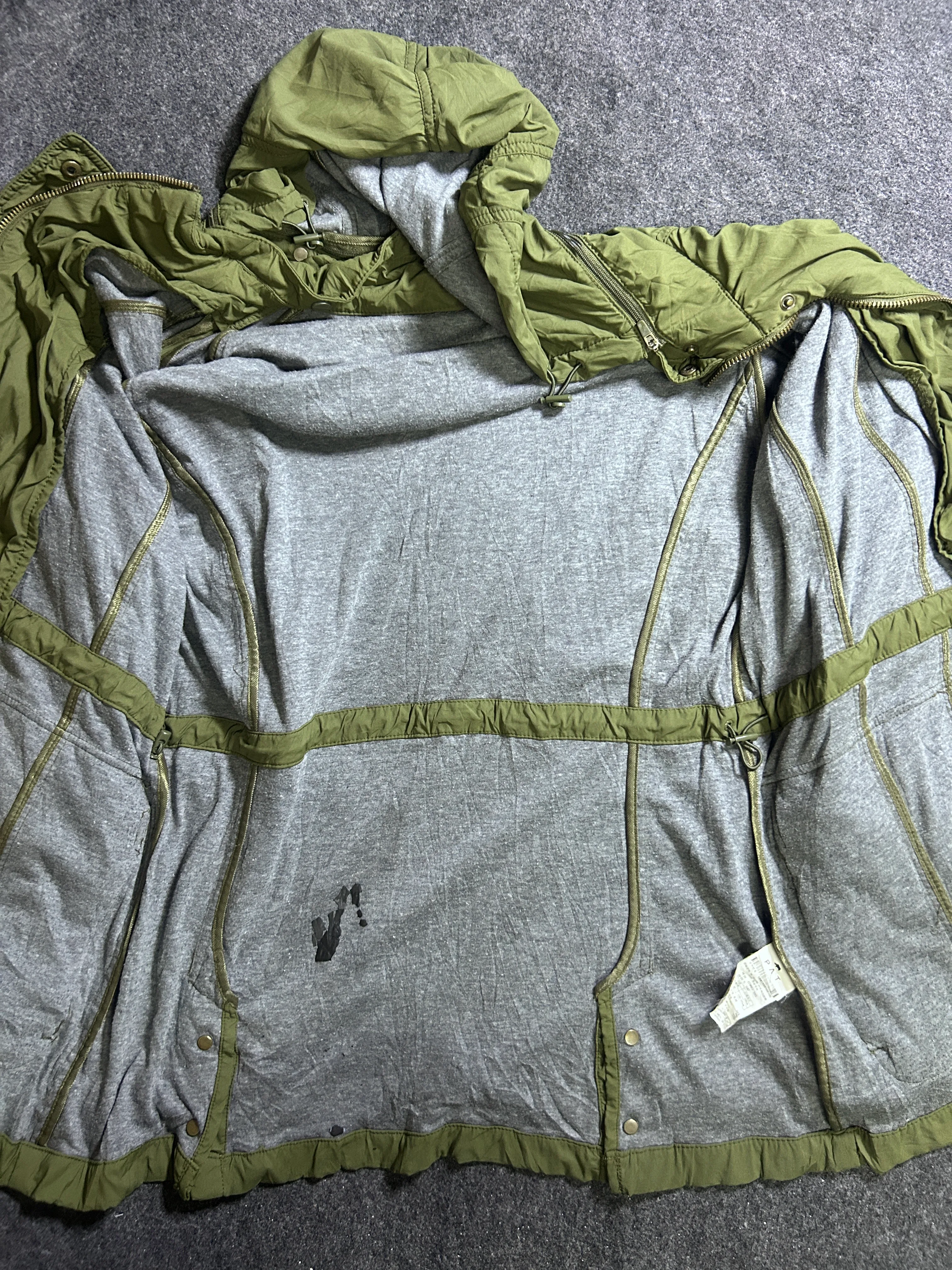 Branded thrift parka jacket India detail view