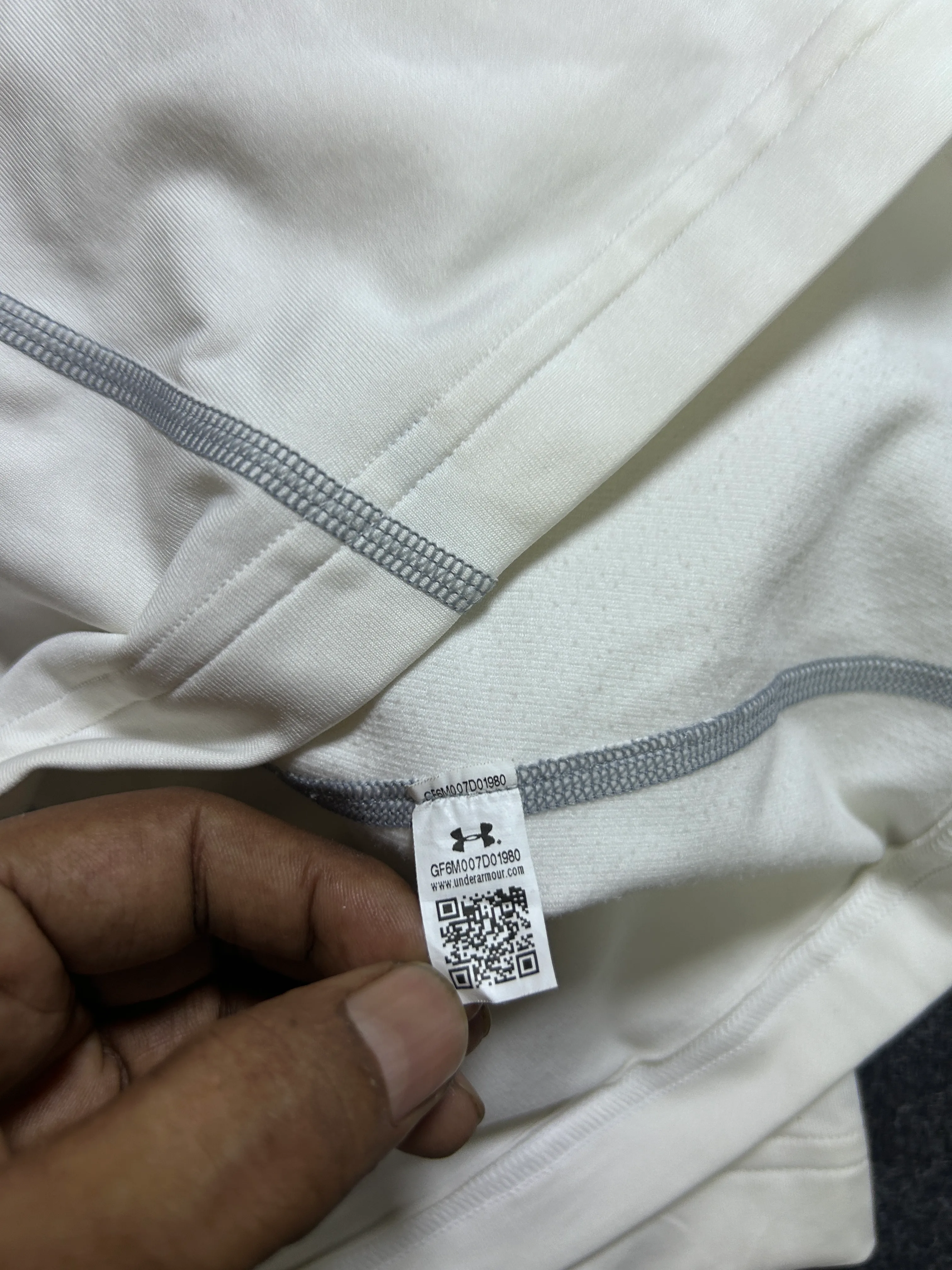 Under Armour ColdGear Thermal Mock Neck Compression Base Layer Top – Off-White / Cream (3XL)