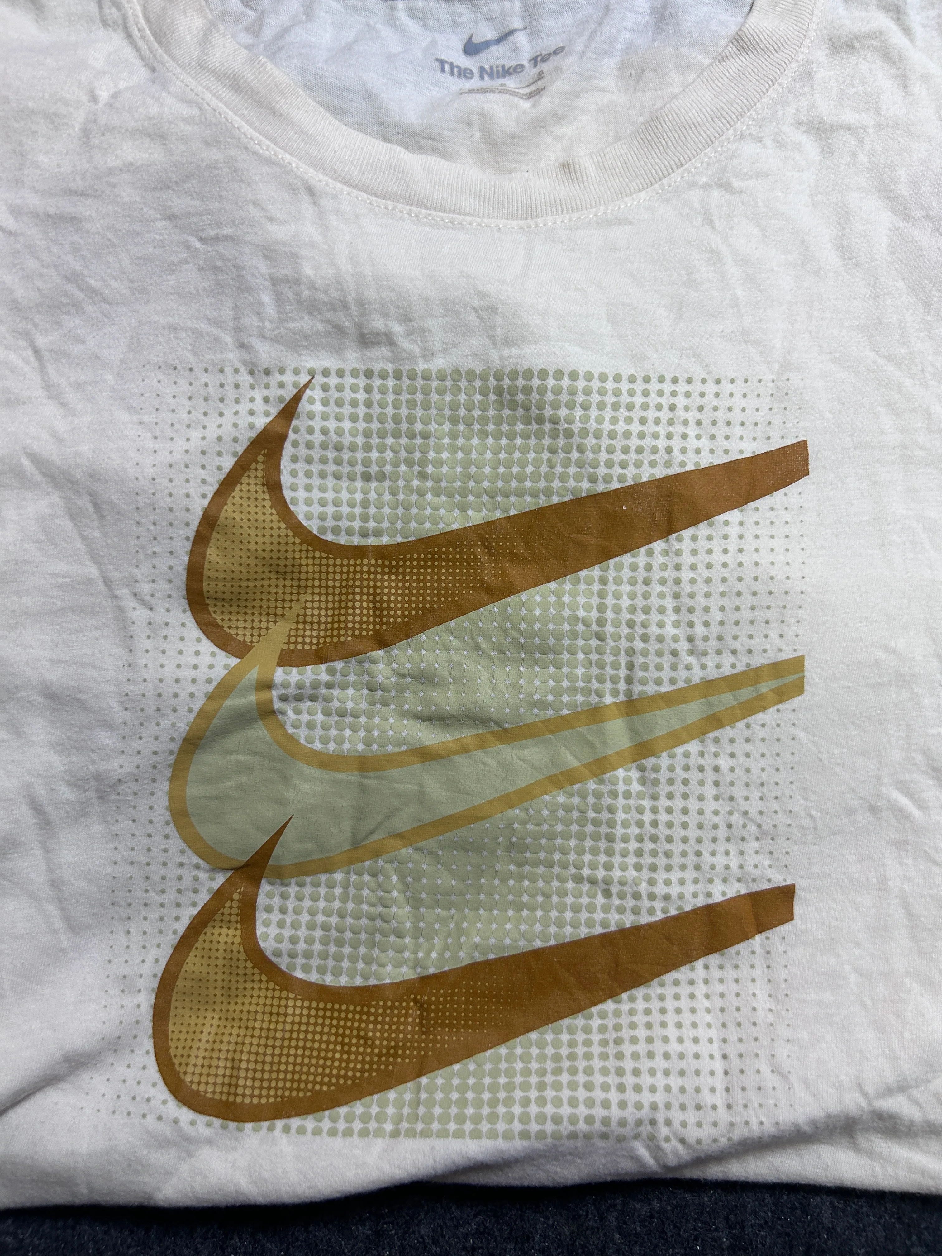 Vintage Nike Triple Swoosh Graphic T-Shirt | White | L