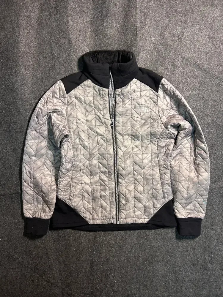 The North Face Dyno Series Lightweight Puffer Jacket Silver Black Quilted S
