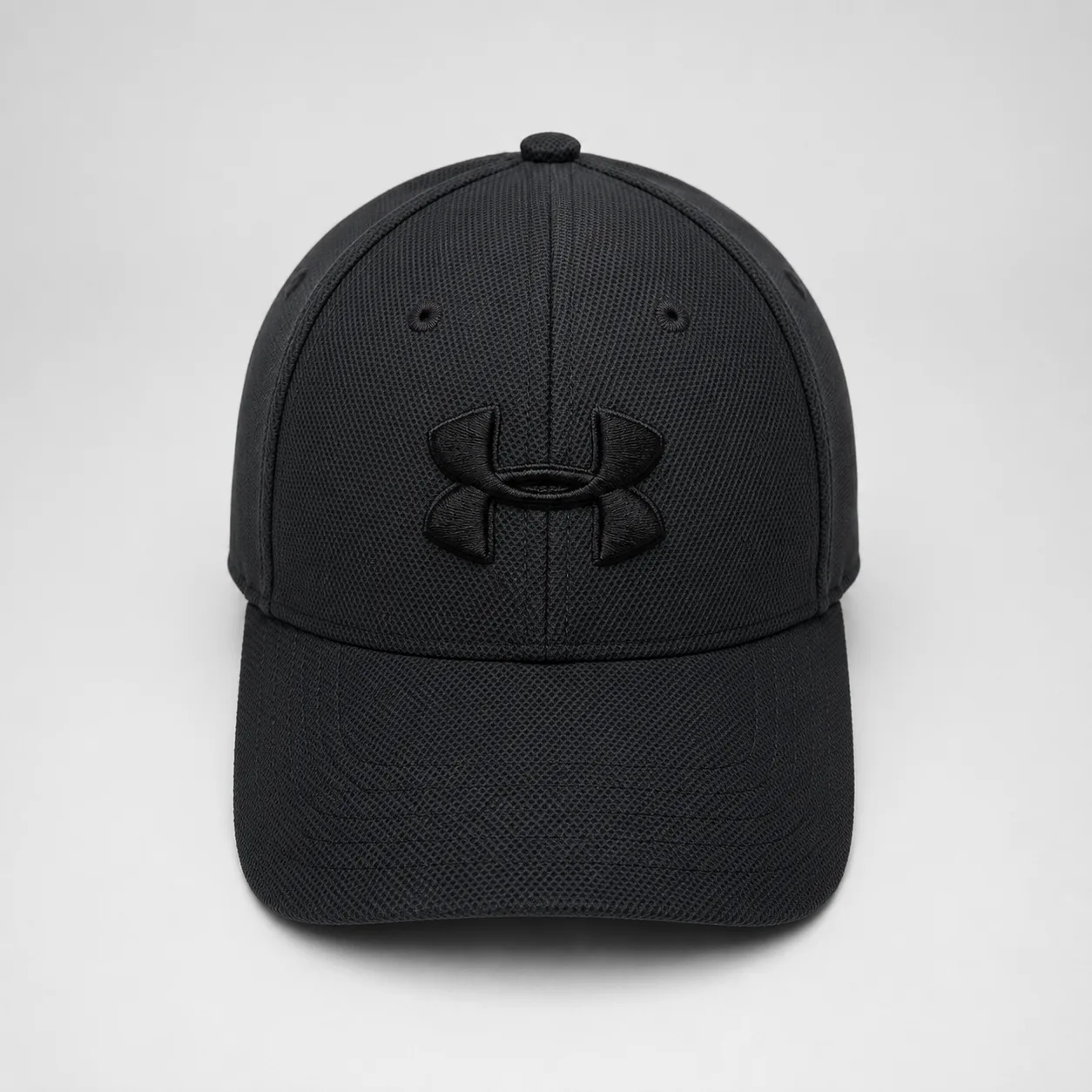 Under Armour Blitzing Classic Fit Black Performance Cap | M/L